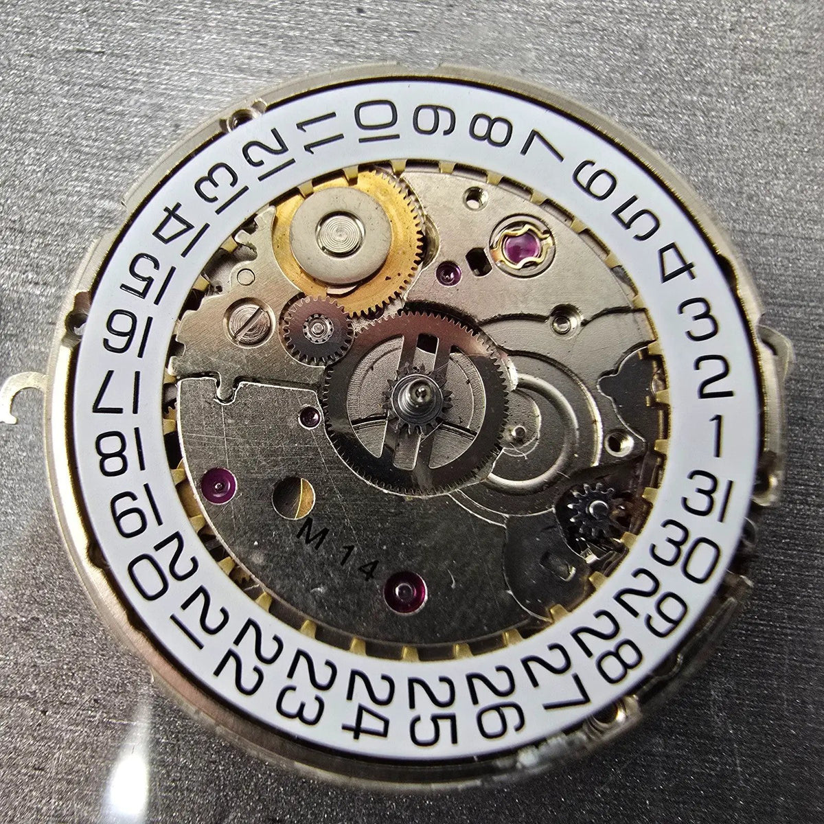 ETA 2824-2 Tag Heuer Movement Automatic White Date Wheel GENUINE Swiss Made1