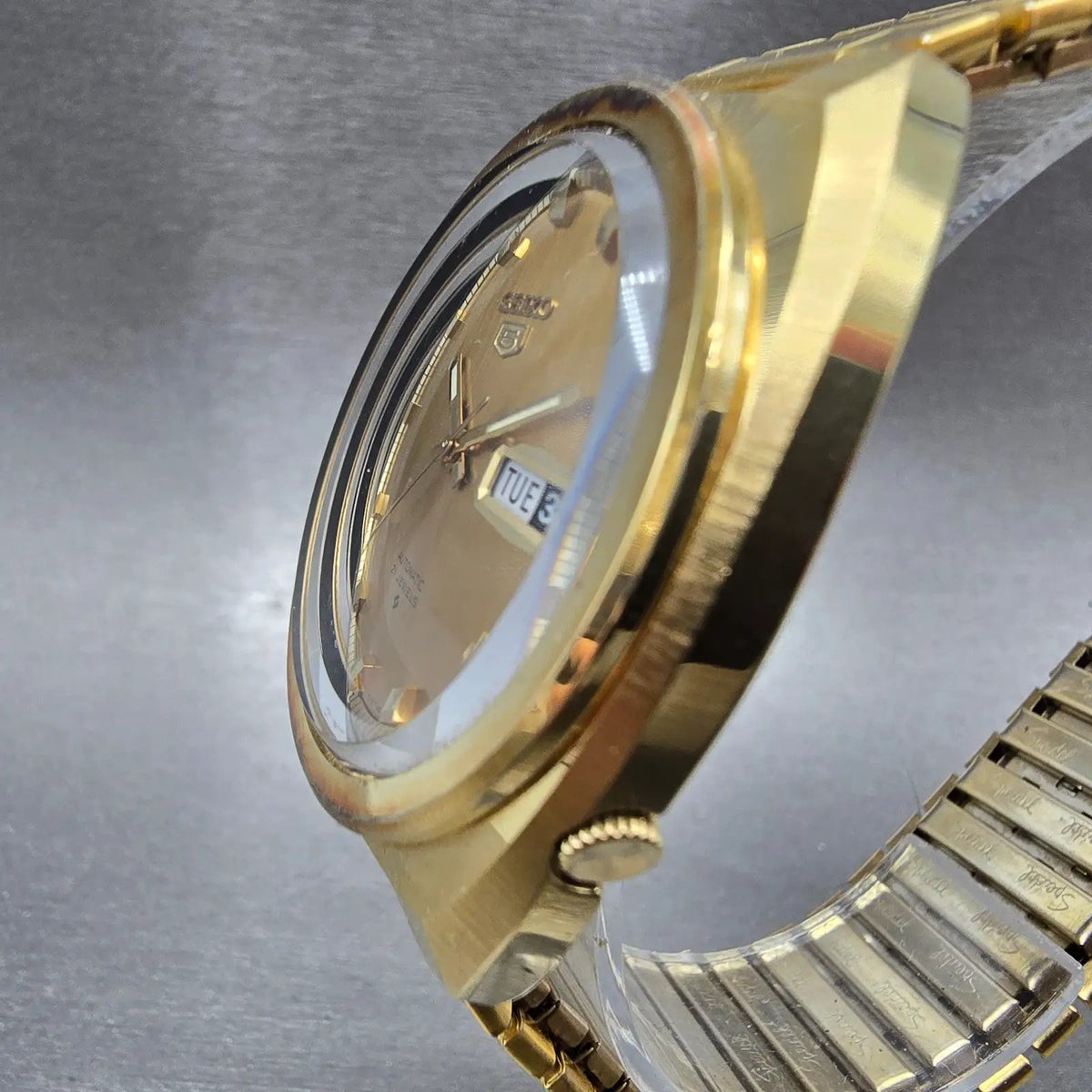 Seiko 5 Automatic Watch Men 39mm Gold Dial Gold Daydate Round 6119-8273 Works3