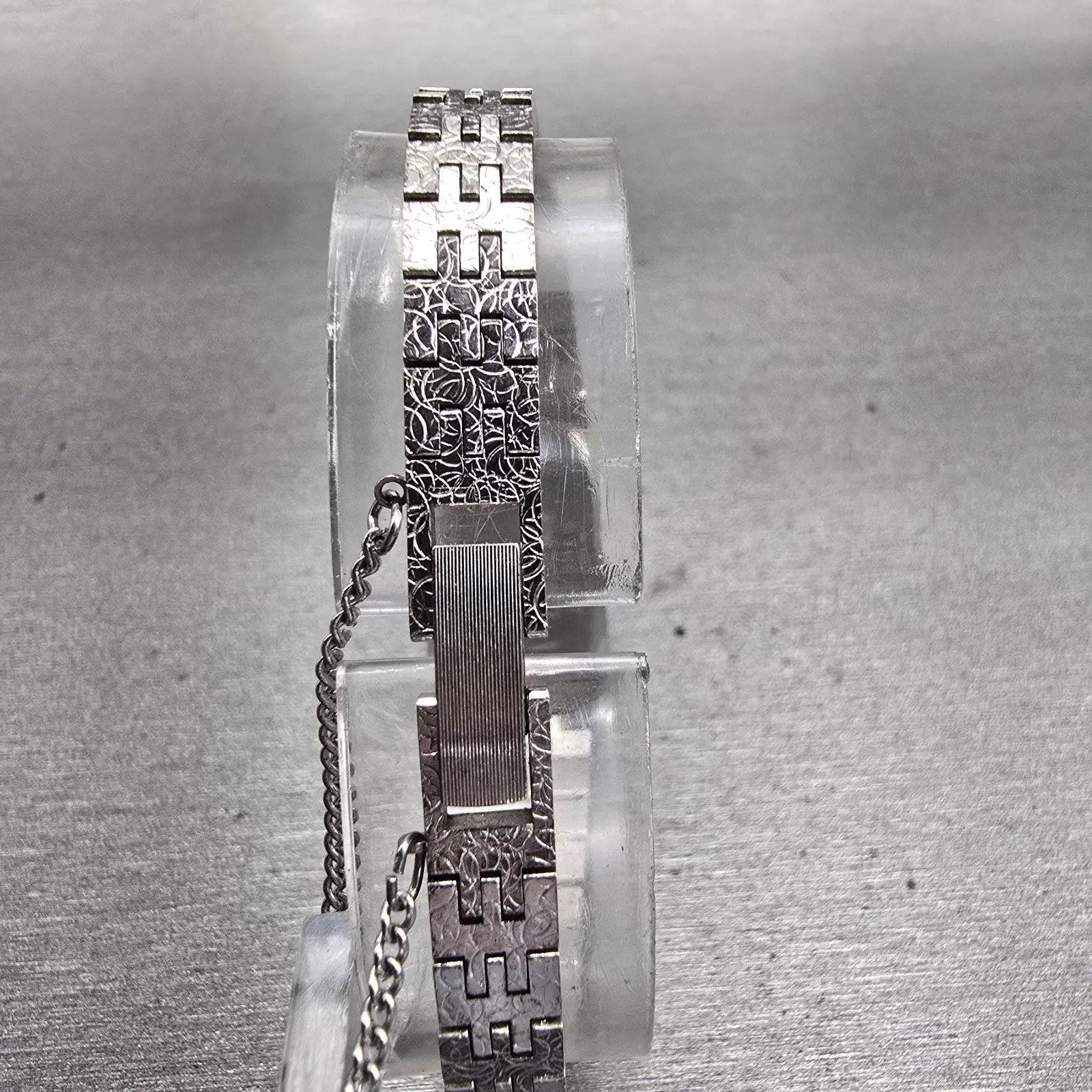 Seiko Watch Women 16mm Blue Dial Silver Tone Manual Wind 11-8309 Works VTG7