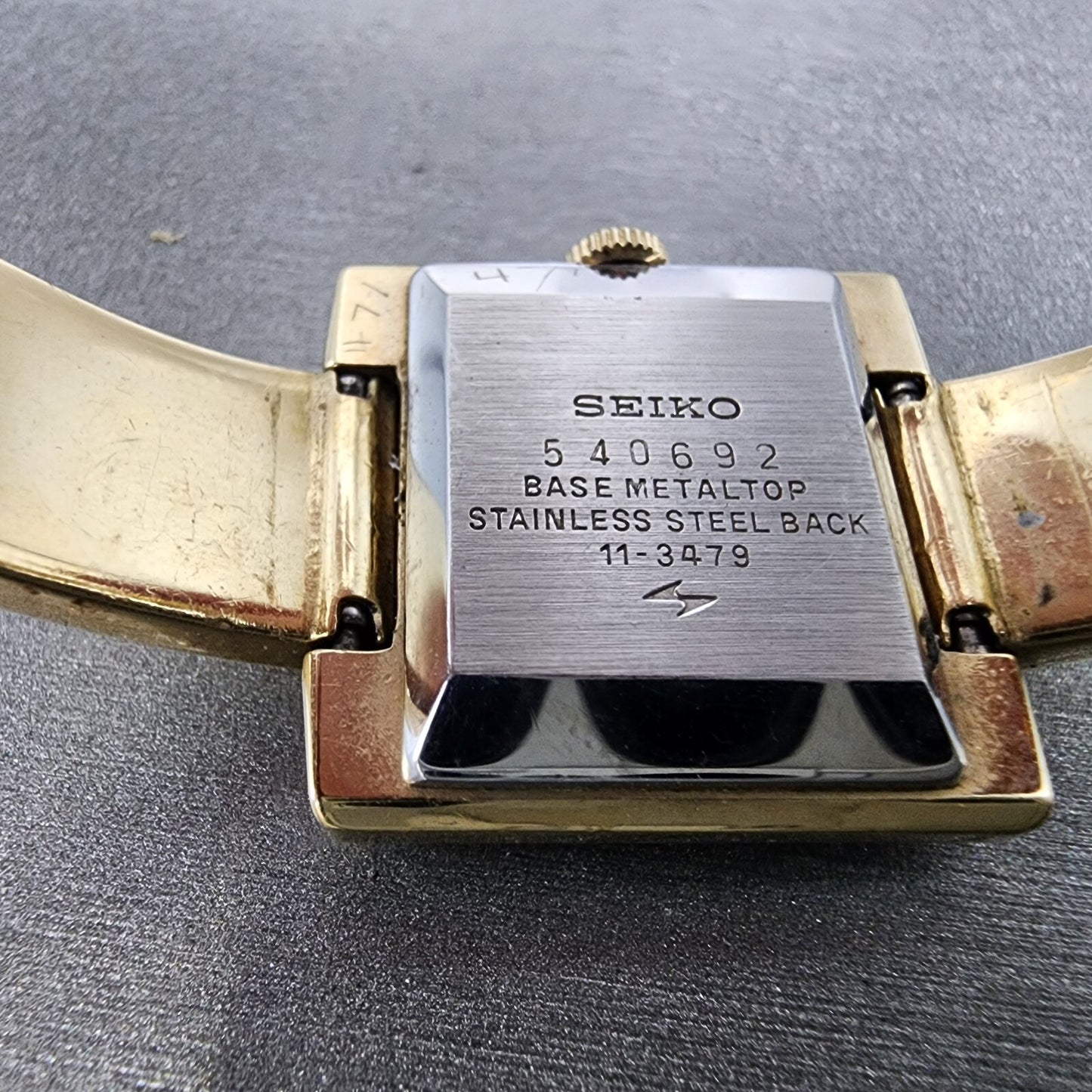 VTG Seiko Watch Women 24mm Black Dial Gold plated Rectangle Manual Wind Runs9