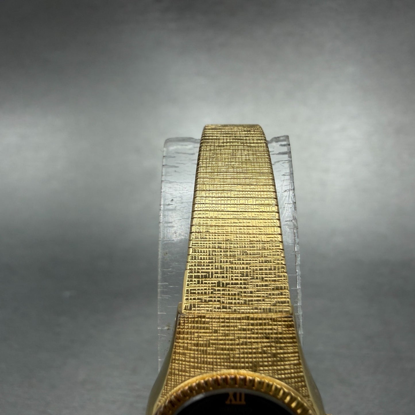 Seiko Watch Women 18mm Black Dial Gold Tone Round Vintage 2P20-0339 New Battery4
