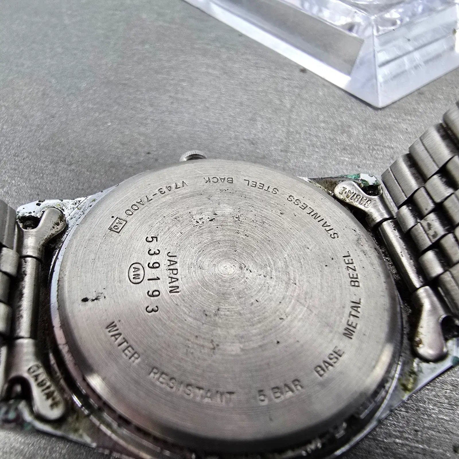 Seiko Alba Watch Men 34mm Luminous Dial Silver Tone Daydate V743-7A00 PARTS VTG9