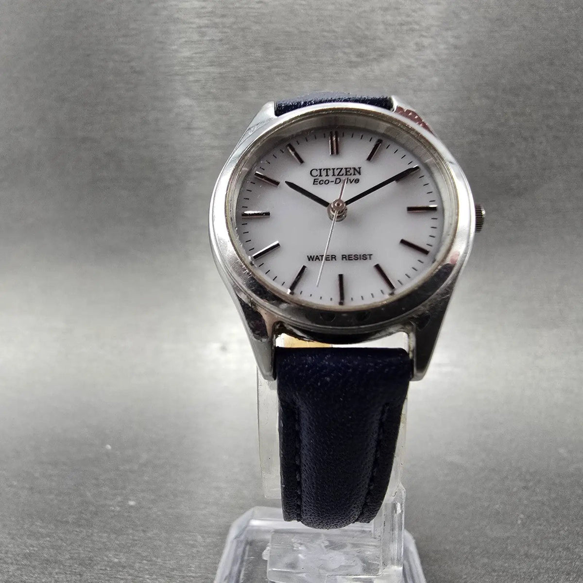 Citizen Eco-drive Watch Women 25mm White Dial Silver Tone Round E030-L20654 Runs5