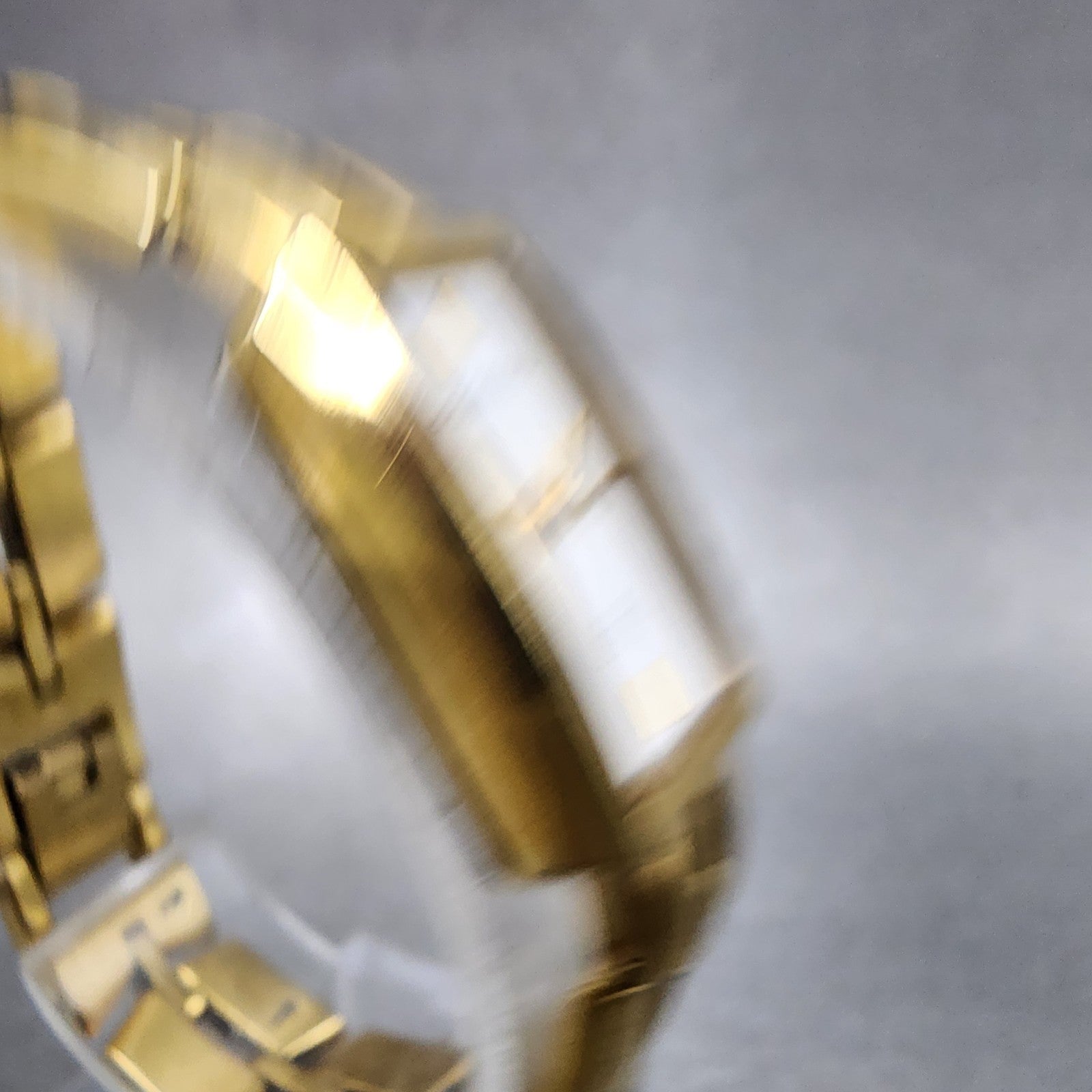 Fossil Tank Watch Women 17mm Silver Dial Gold Tone Rectangle ES9947 New Battery3