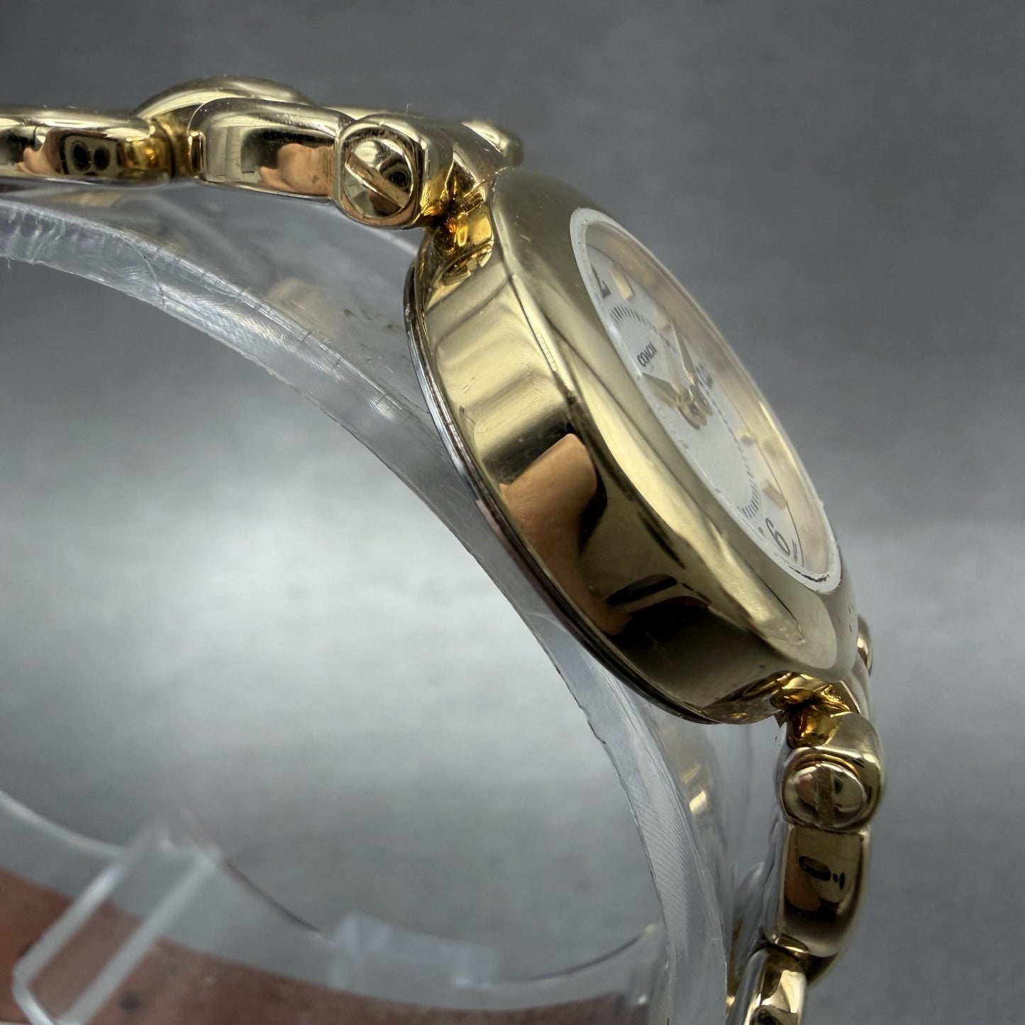 Coach Watch Women 22mm White Dial Gold Tone Round Leather W006 New Battery3