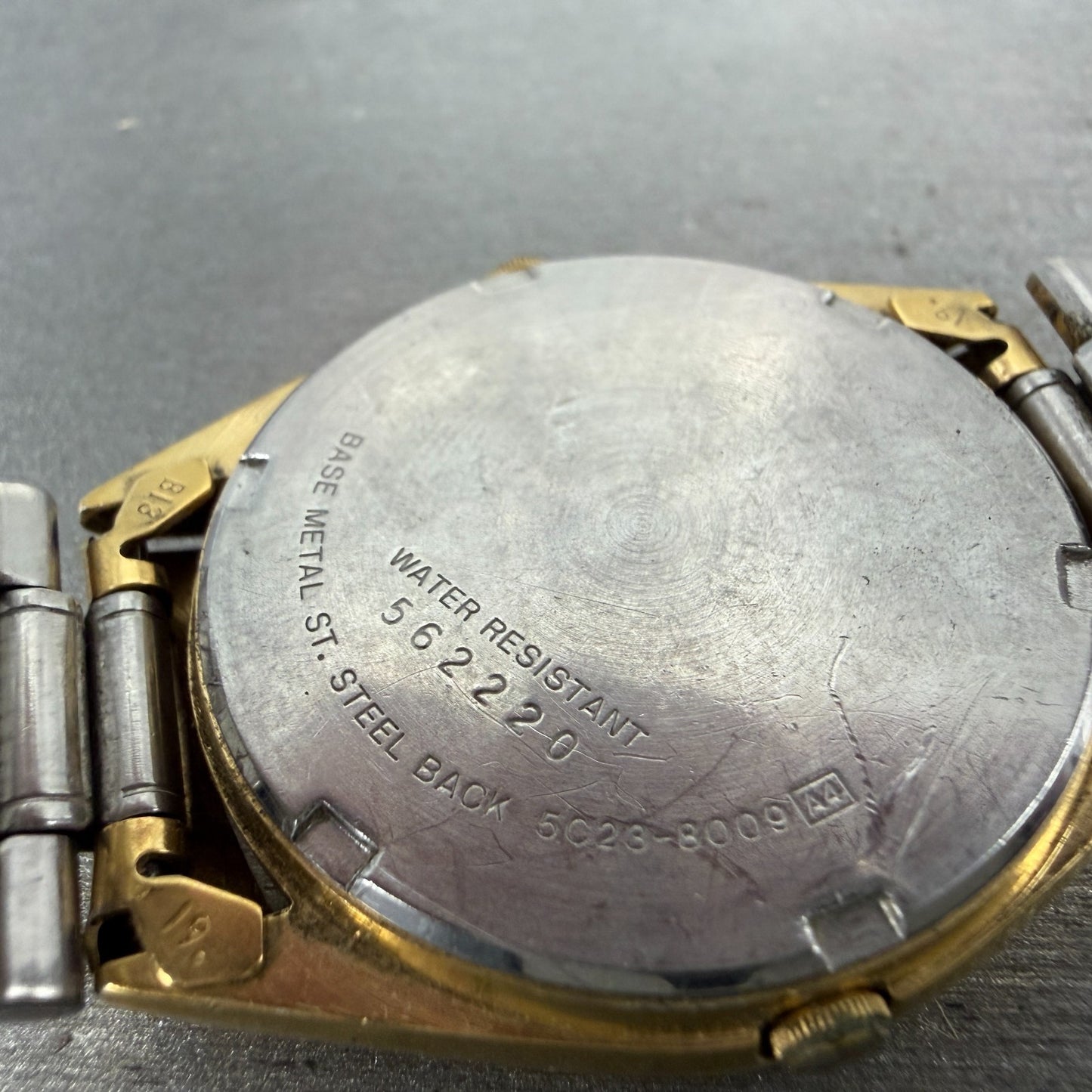 Seiko Alarm Watch Men 34mm Gold Dial Gold Tone Daydate Round 5C23-8009 New Batt29