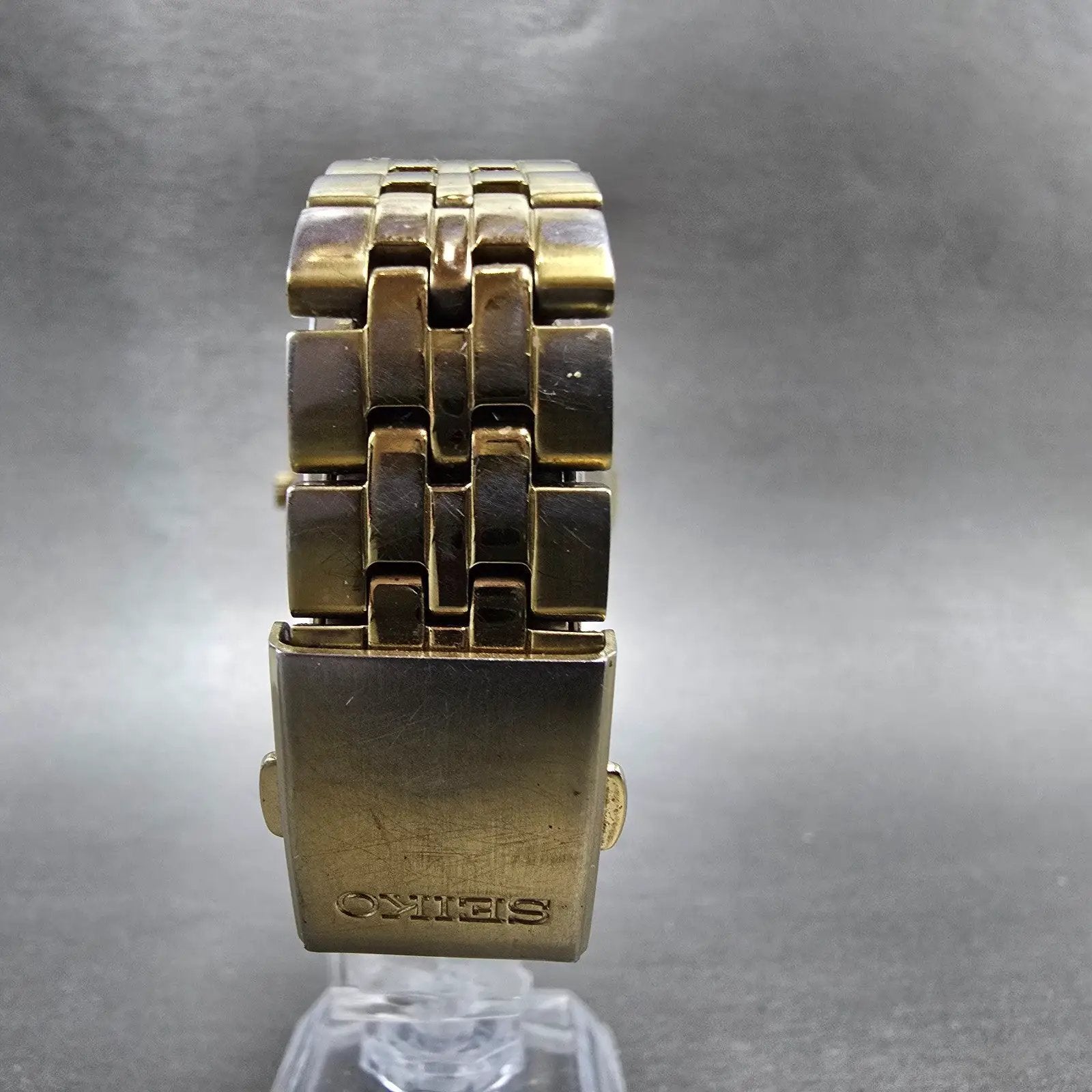 Seiko Solar Watch Men 37mm Champagne Dial Gold Tone Daydate V158-0aa0 Runs NKJWW8