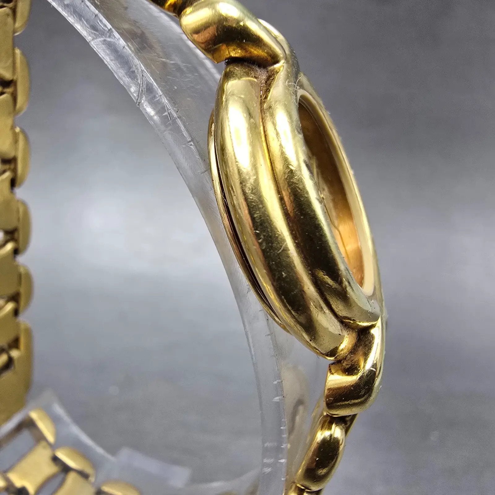 Fendi Watch Women 25mm Gold Dial Gold Tone Round NO GLASS! 700L New Battery READ3