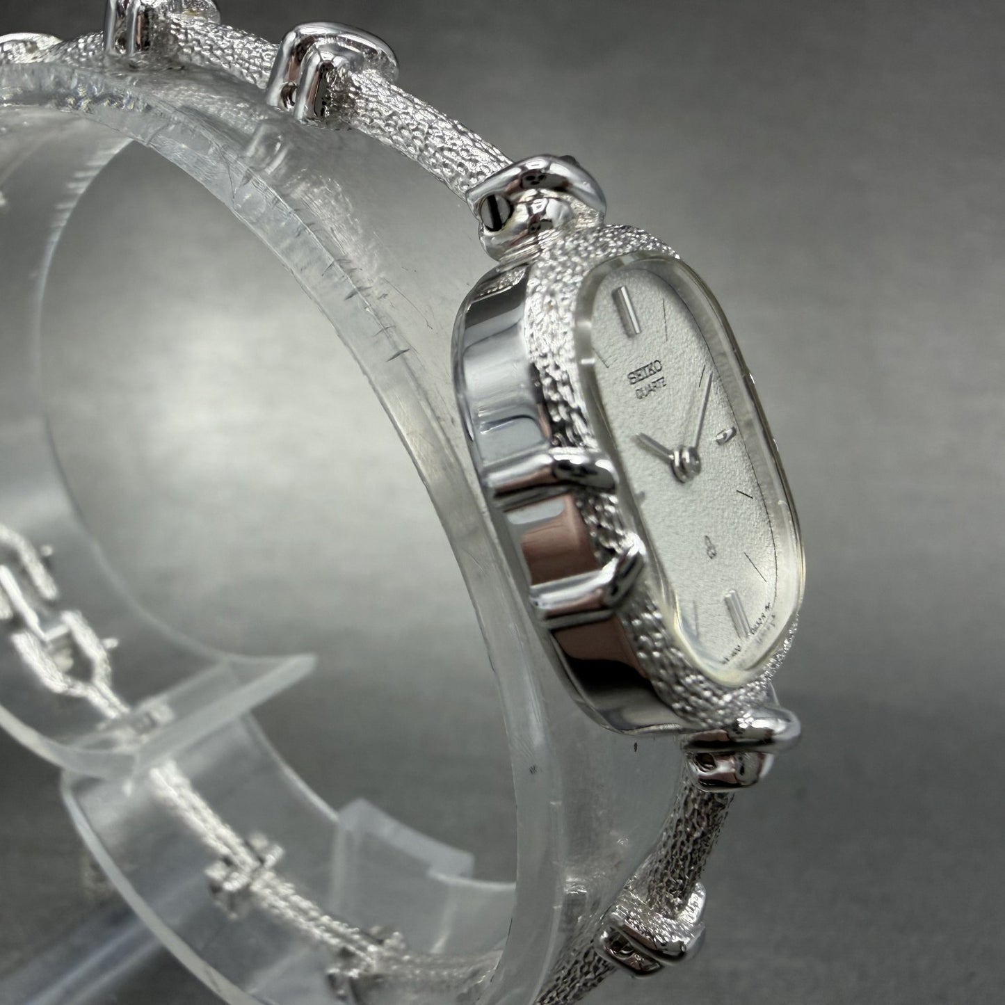 Seiko Watch Women 16mm Silver Dial Silver Tone Rectangle 1400-5560 New Battery3