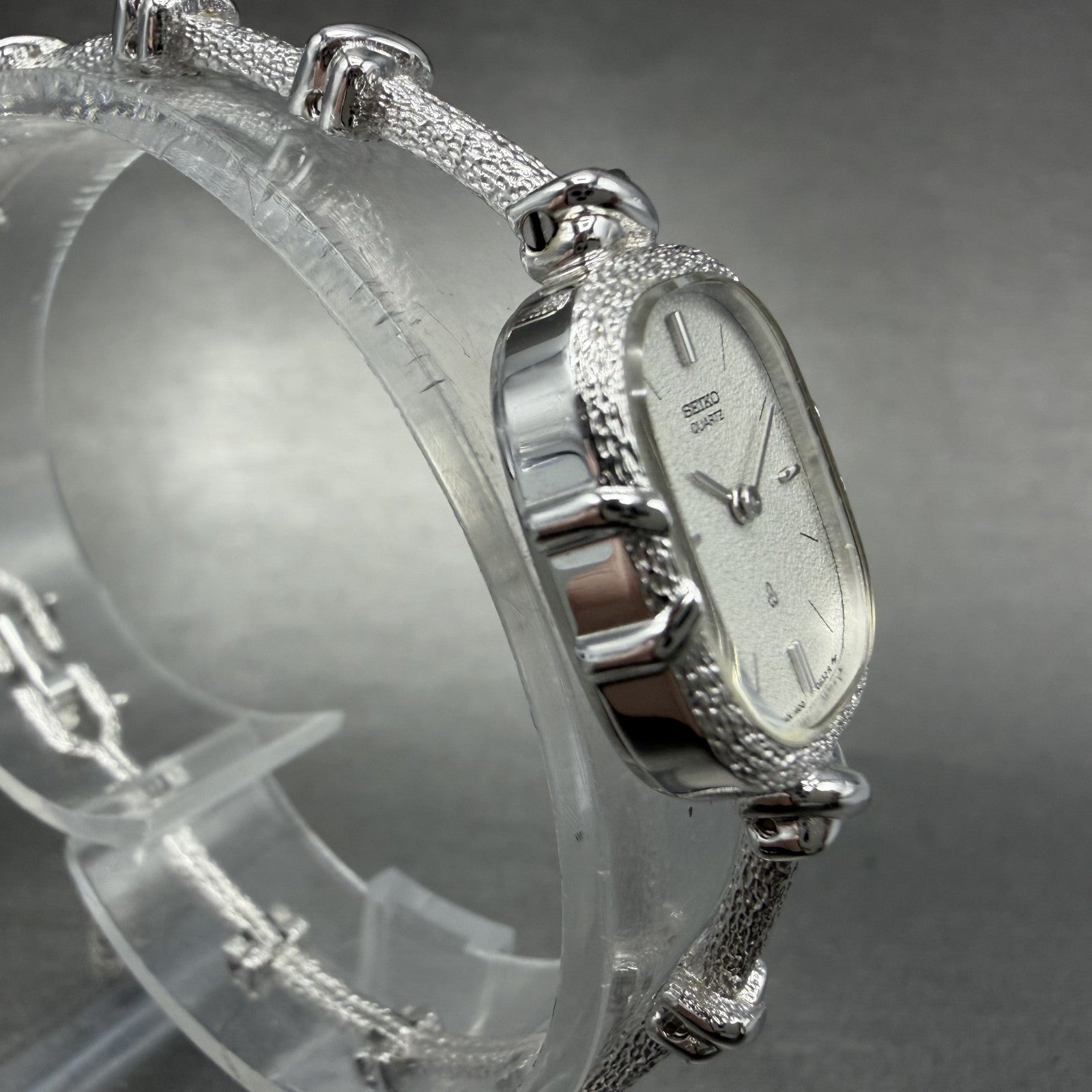 Seiko Watch Women 16mm Silver Dial Silver Tone Rectangle 1400-5560 New Battery3
