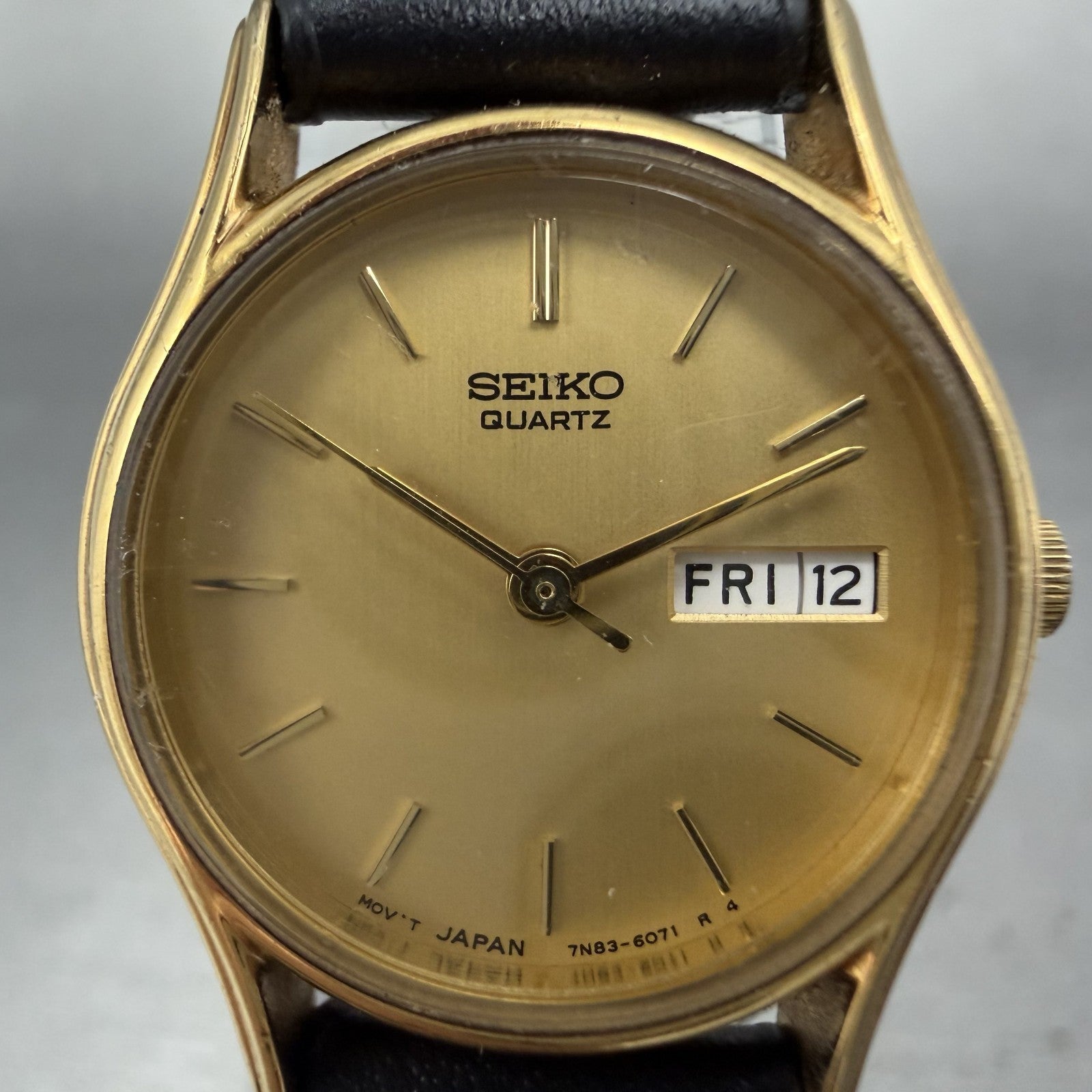 Seiko Watch Women 22mm Champagne Dial Gold Tone Daydate 7n83-6021 New Battery KQ1