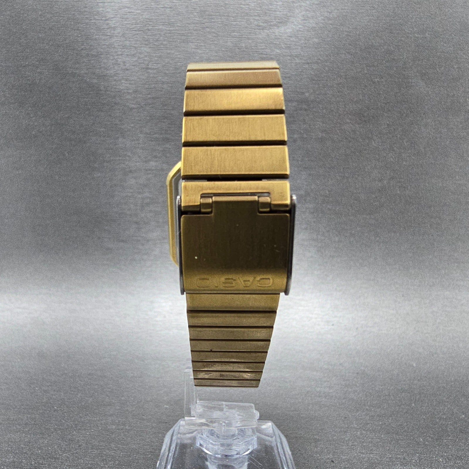 Casio A120WE Watch Men 33mm Gold Dial Gold Tone Alarm Chronograph New Battery7