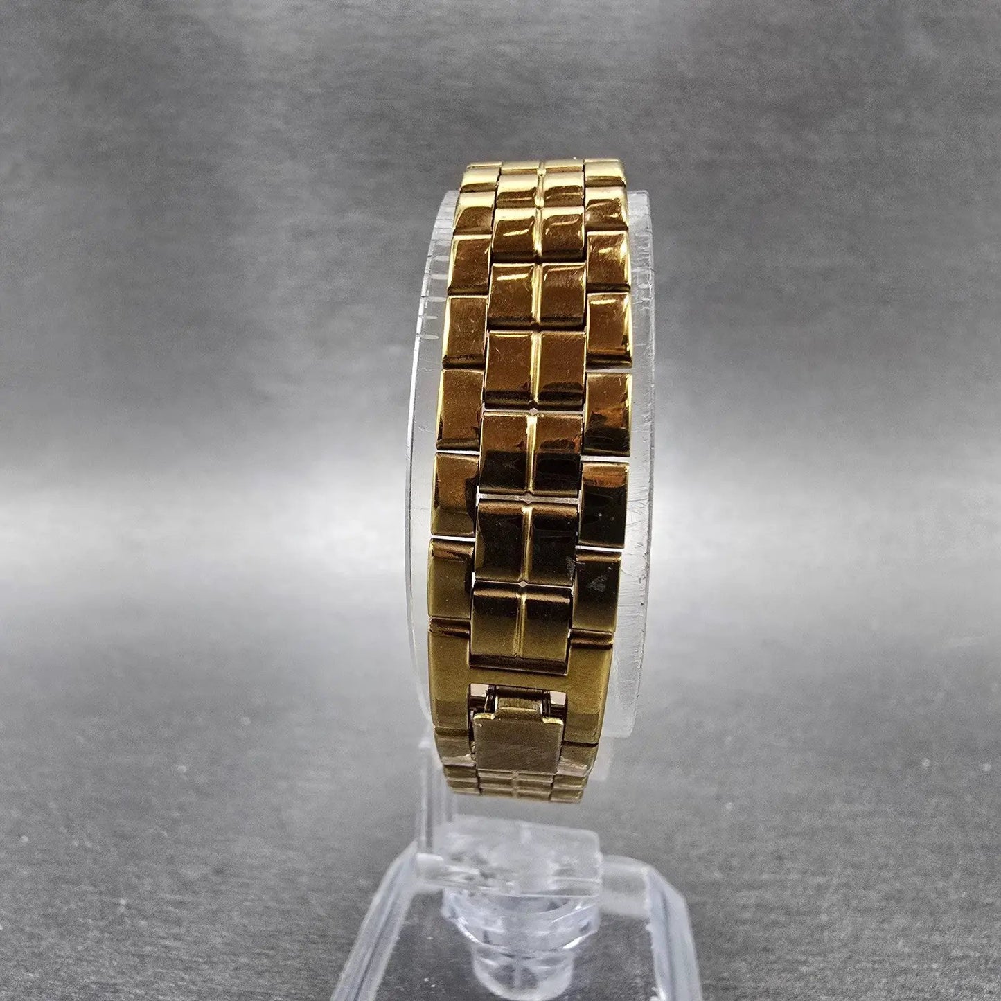 Seiko Tank Watch Women 13mm Champagne Dial Gold Tone 2E20-6590 New Battery VTG J7