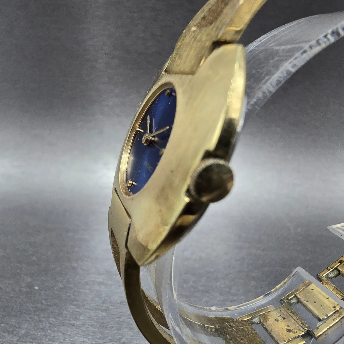 Seiko Watch Women 30mm Blue Dial Gold Tone Manual 11-0680 Vintage Runs PARTS3