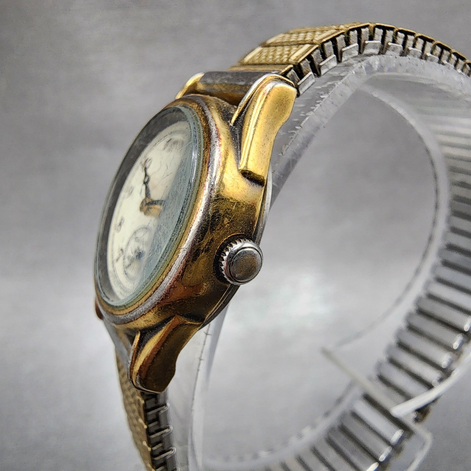 Seiko Alba Watch Women 23mm White Dial Gold Tone Round V8020020 New Battery3