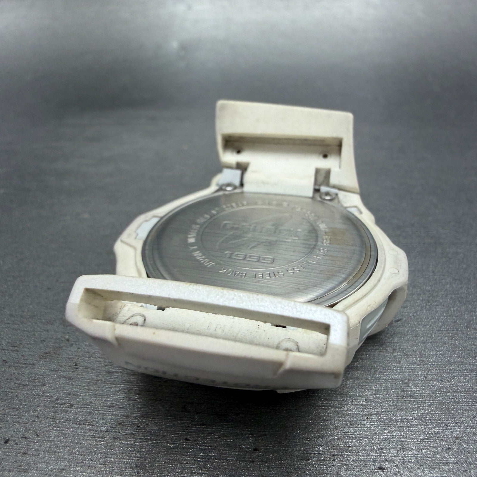 Casio G-Shock DWX-199 Watch Men 48mm Digital White Alarm Chrono Round New Batt8