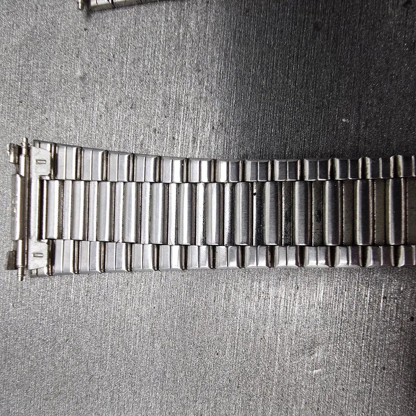 Seiko Bracelet 19mm Stainless Steel Gold Tone READ!!!!!!! Vintage Z46211