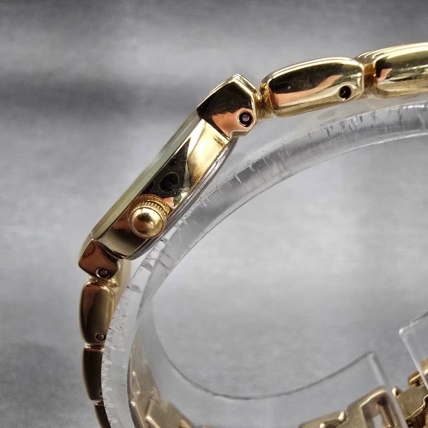 Citizen Elegance Watch Women 17mm MOP Dial Gold Tone Round 2200-242271 New Batt2
