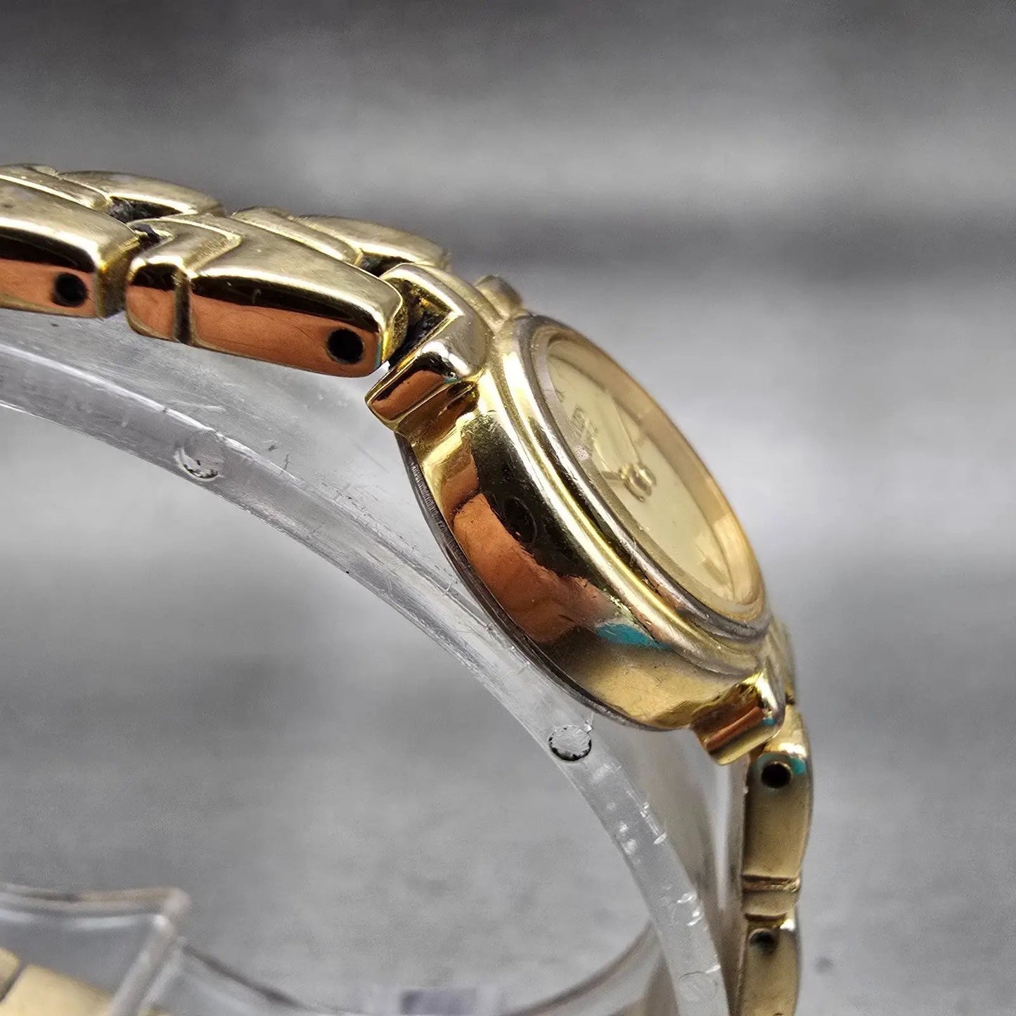 Citizen Watch Women 18mm Champagne Dial Gold Tone Round 3220-326113 New Battery3