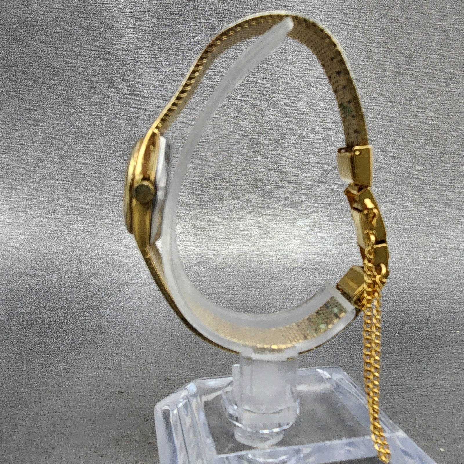 Seiko Watch Women 19mm Champagne Dial Gold Tone Round 160079 New Battery6