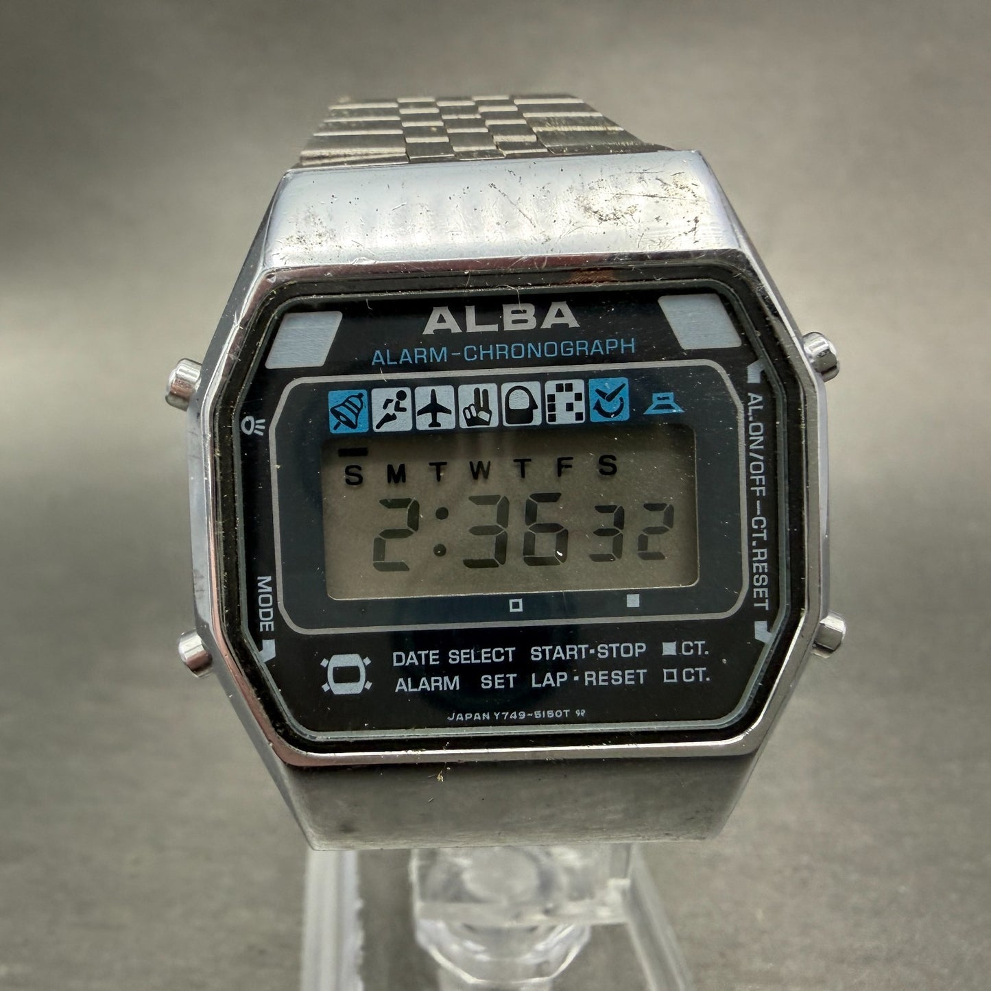 Seiko ALBA Watch Men 34mm Digital Silver Tone Alarm Chrono Y749-5150 New Battery0