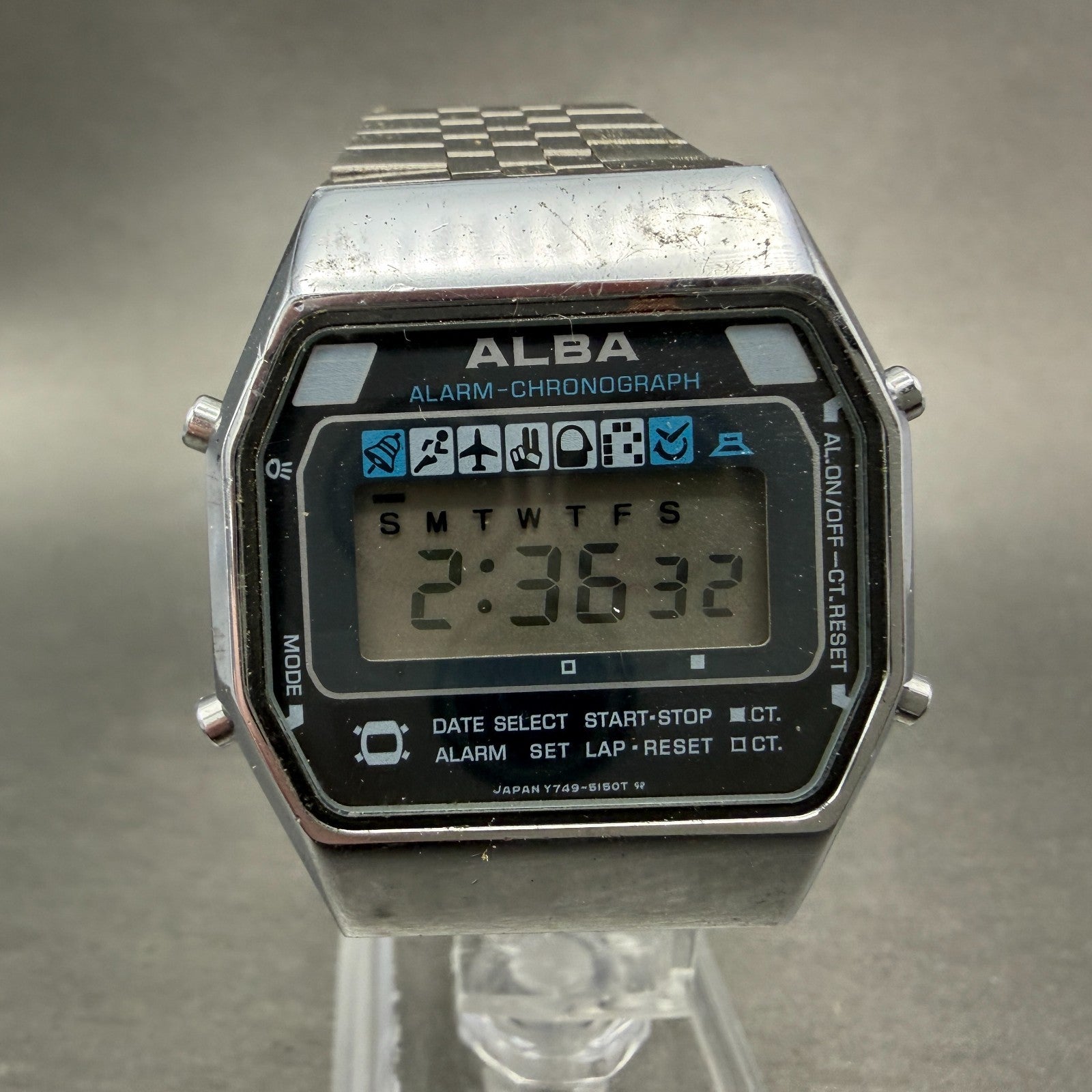 Seiko ALBA Watch Men 34mm Digital Silver Tone Alarm Chrono Y749-5150 New Battery0