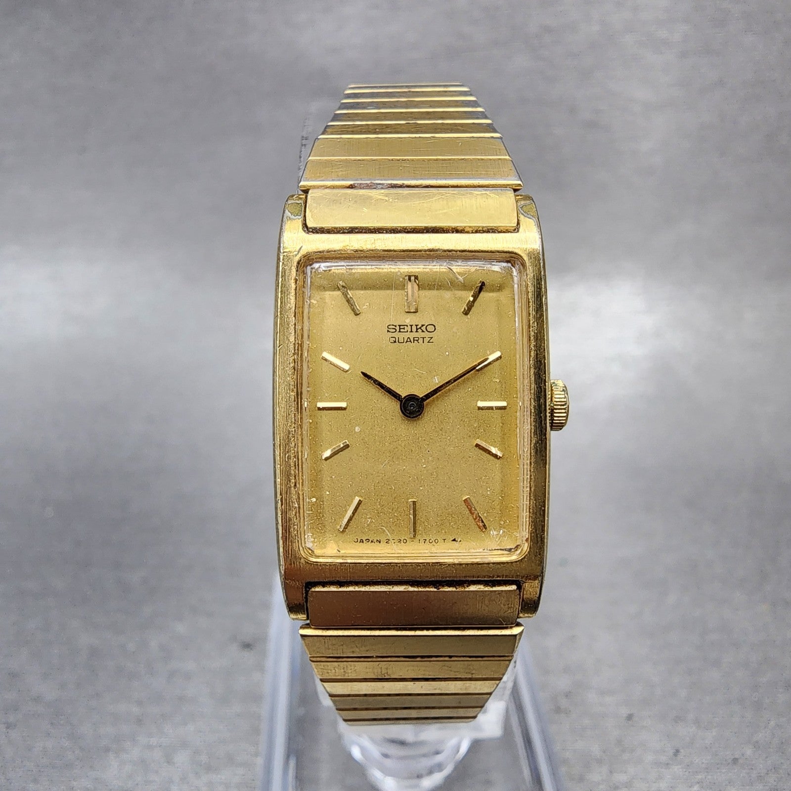 Seiko Tank Watch Women 17mm Champagne Dial Gold Tone Rectangle 2C205830 New Bat0