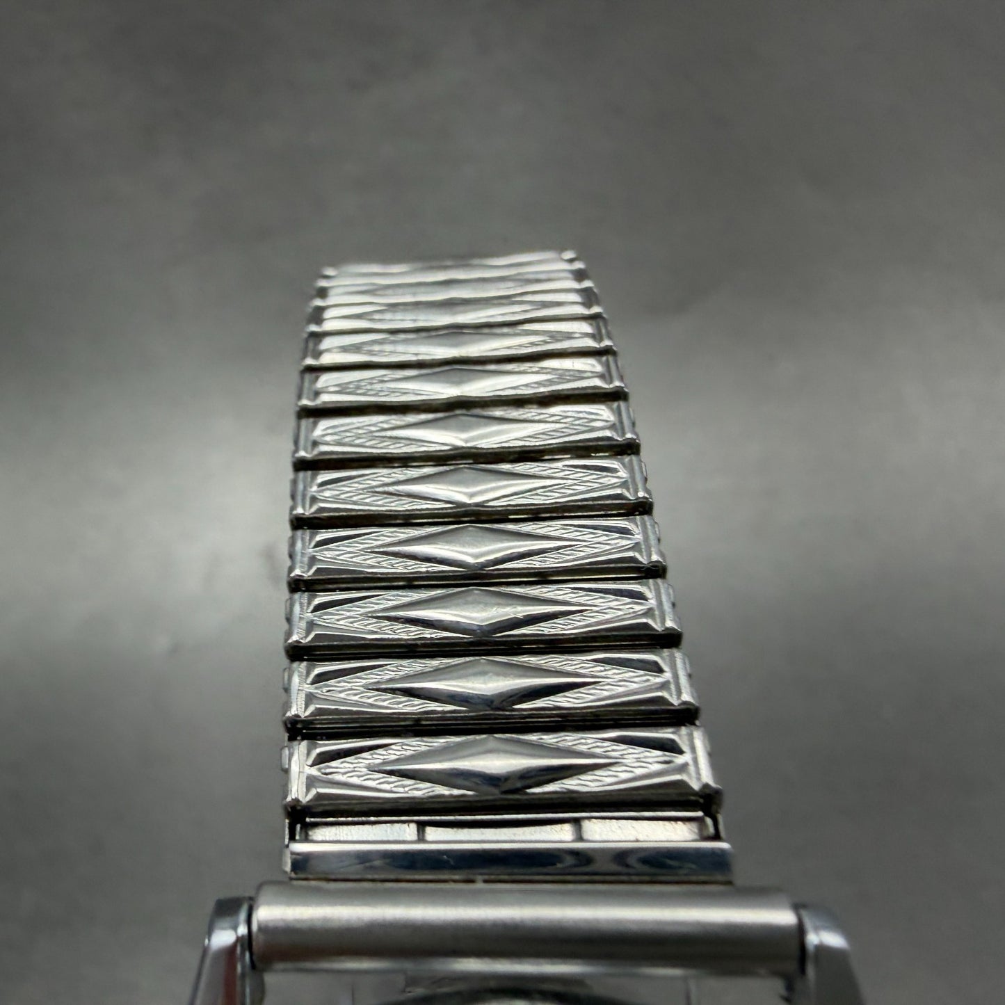 Seiko Alba Watch Men 36mm Silver Dial Silver Tone Date Y142-8160 New Battery VTG4