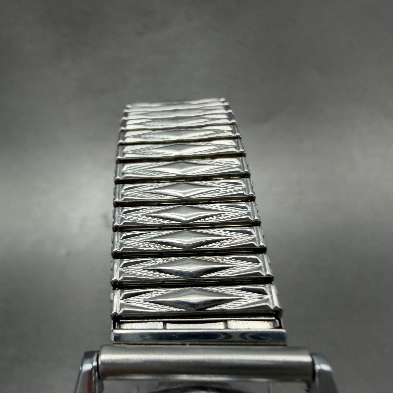 Seiko Alba Watch Men 36mm Silver Dial Silver Tone Date Y142-8160 New Battery VTG4