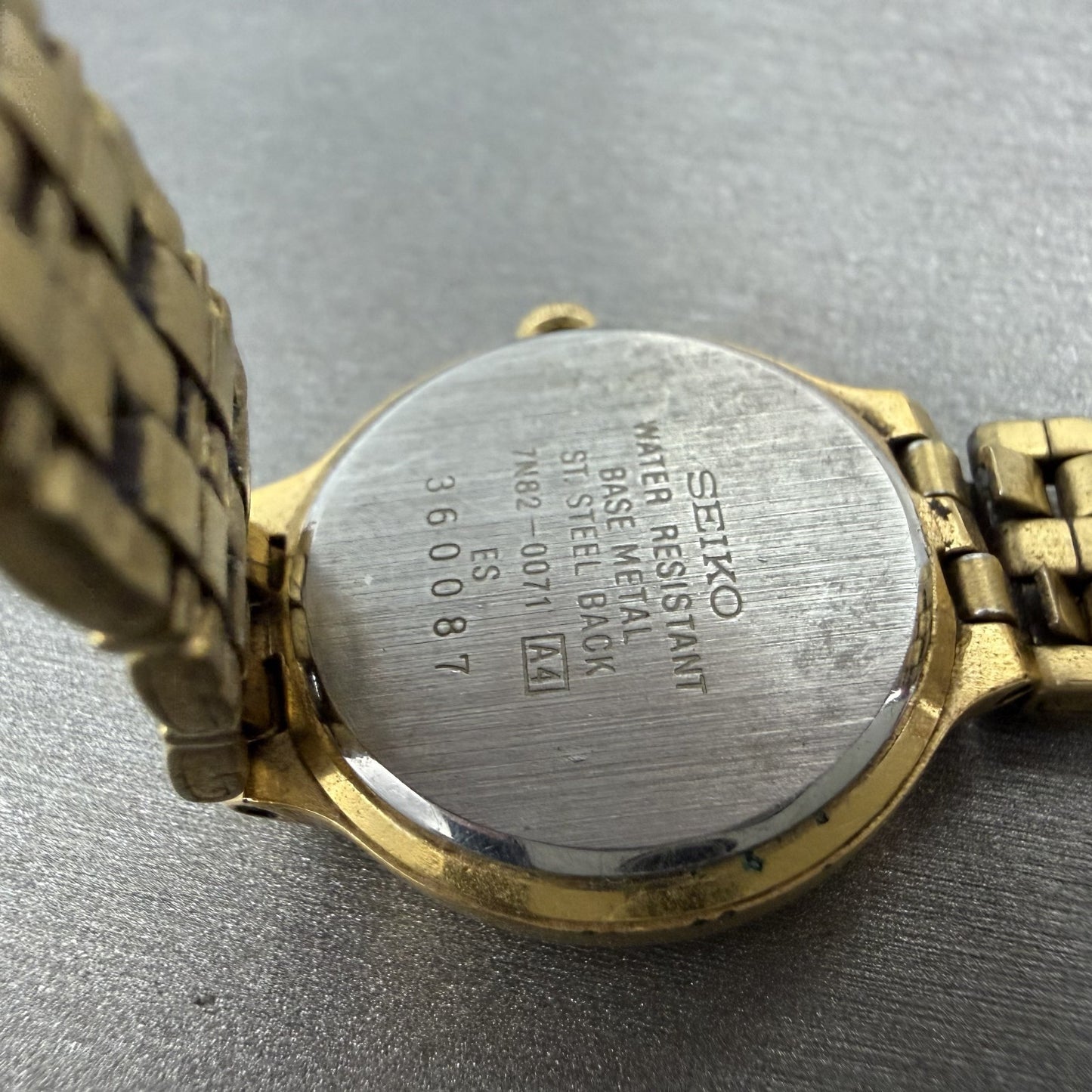 Seiko Watch Women 24mm Gold Dial Gold Tone Date Round 7N82-0071 New Battery ABC9