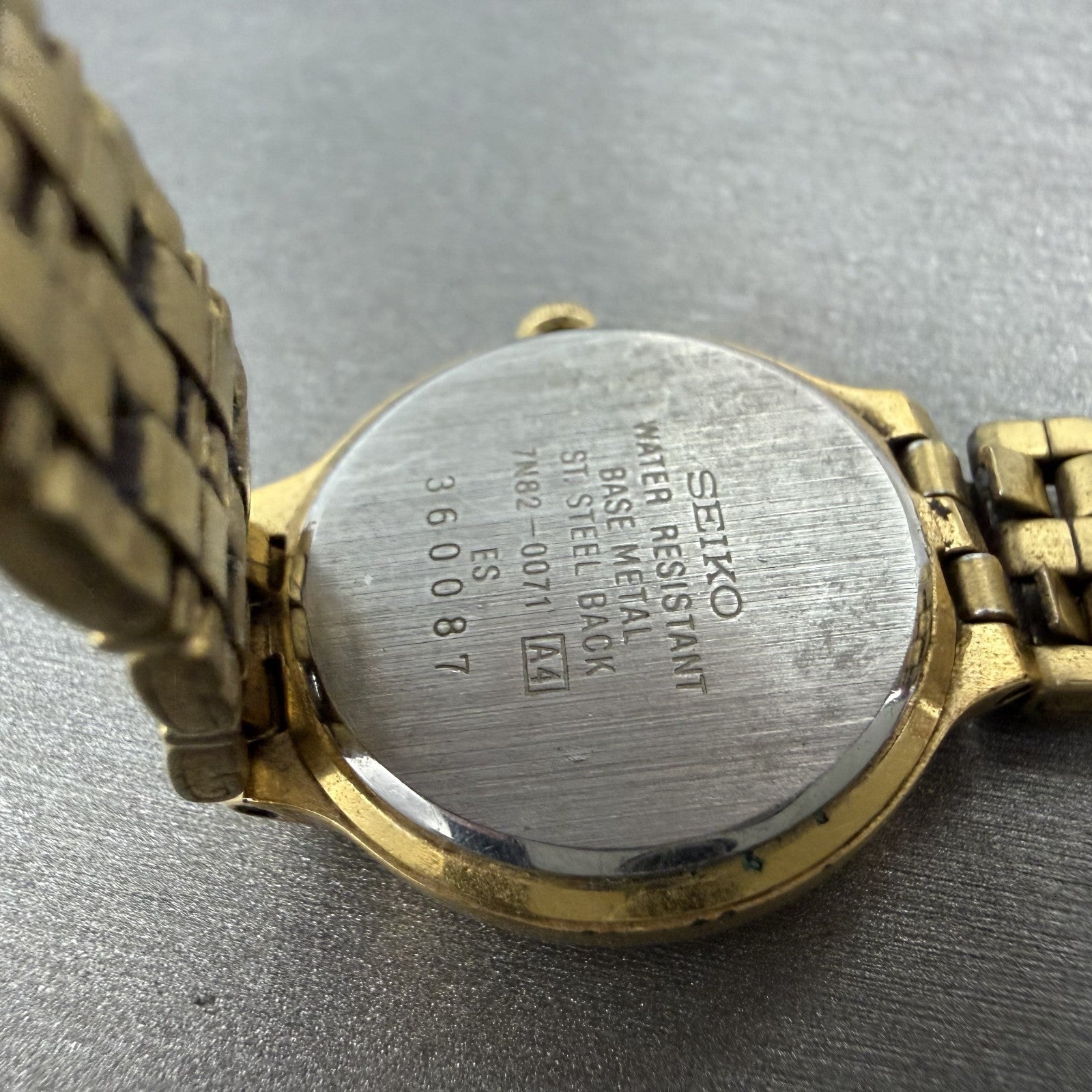 Seiko Watch Women 24mm Gold Dial Gold Tone Date Round 7N82-0071 New Battery ABC9