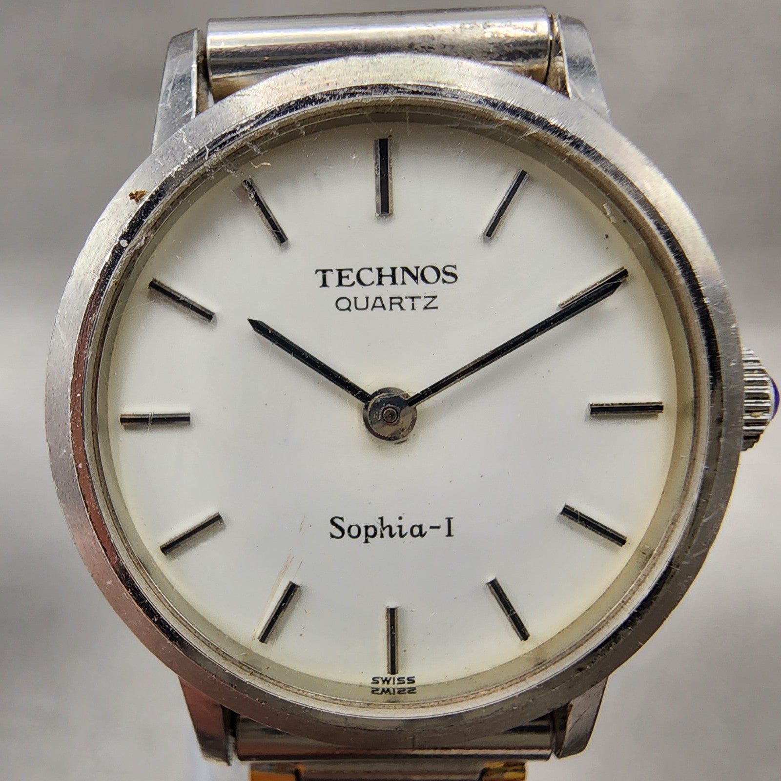Technos Sophial Watch Women 25mm White Dial Silver Tone Round New Battery VTG1