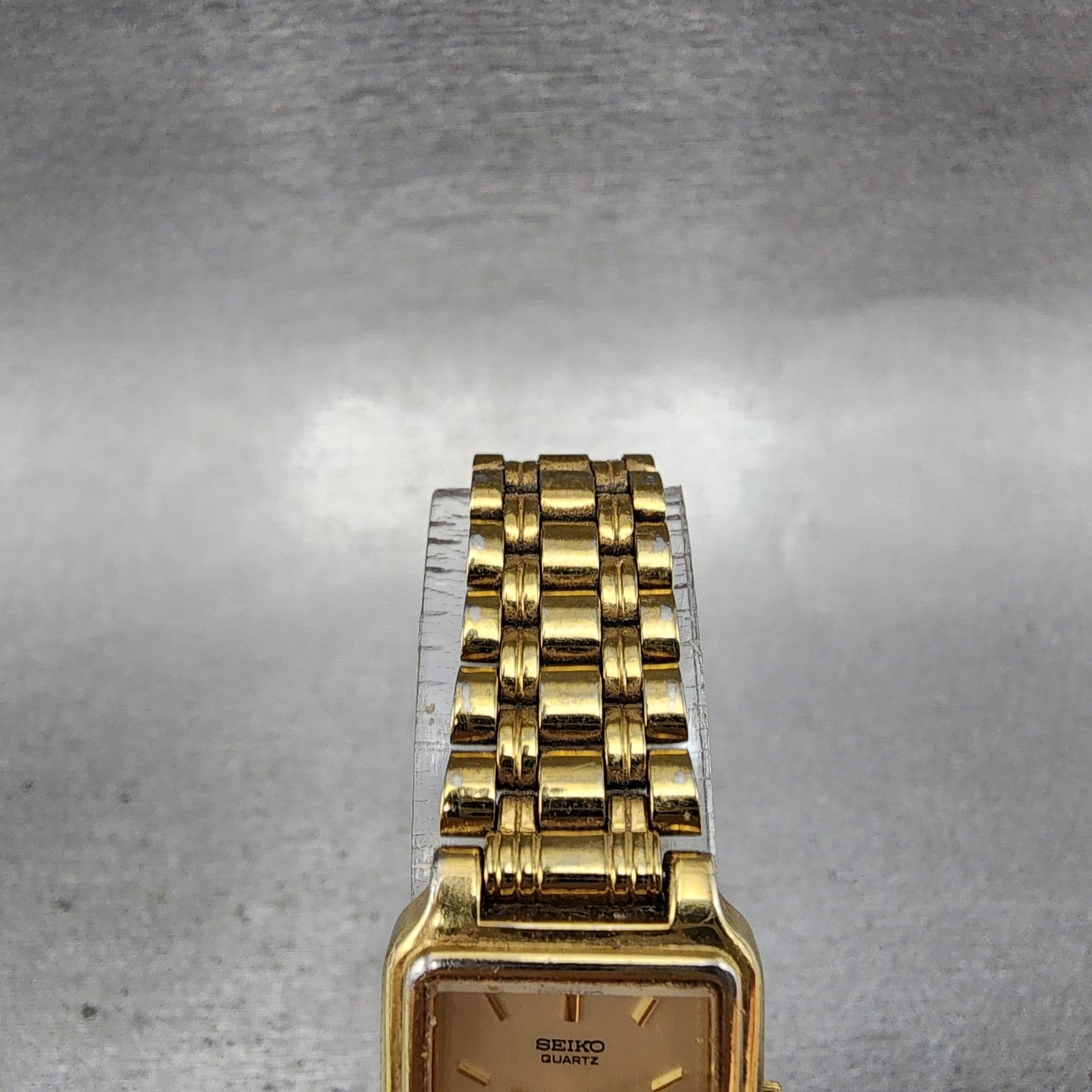 Seiko Tank Watch Women 18mm Champagne Dial Gold Tone Rectangle V4015129 New Bat4