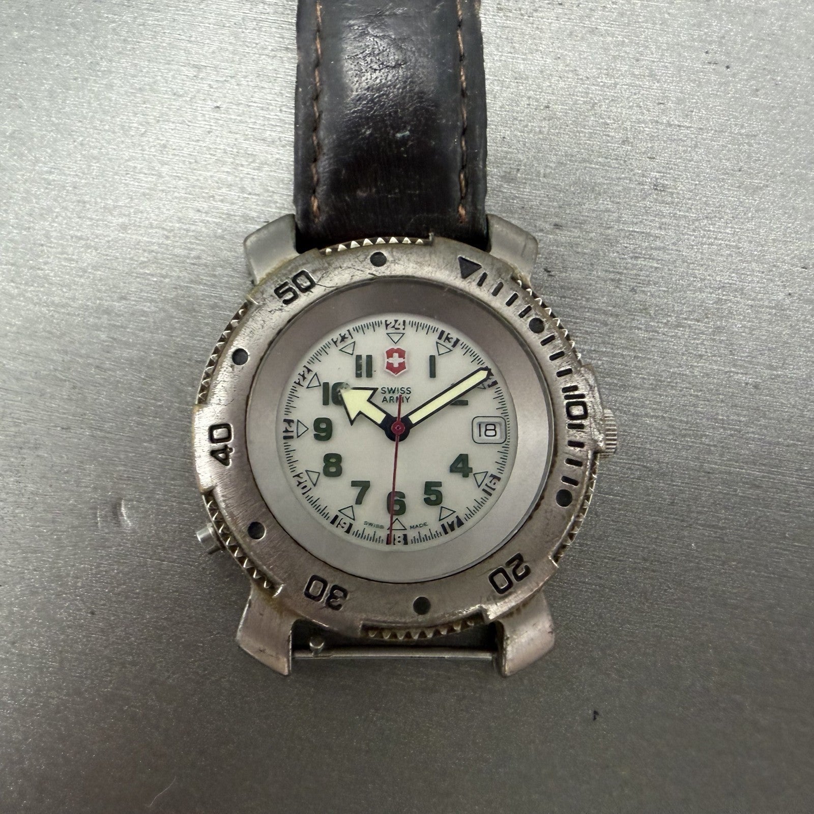 Victorinox Swiss Army Sportline Watch Men 40mm White Dial Silver Date PARTS ABC0