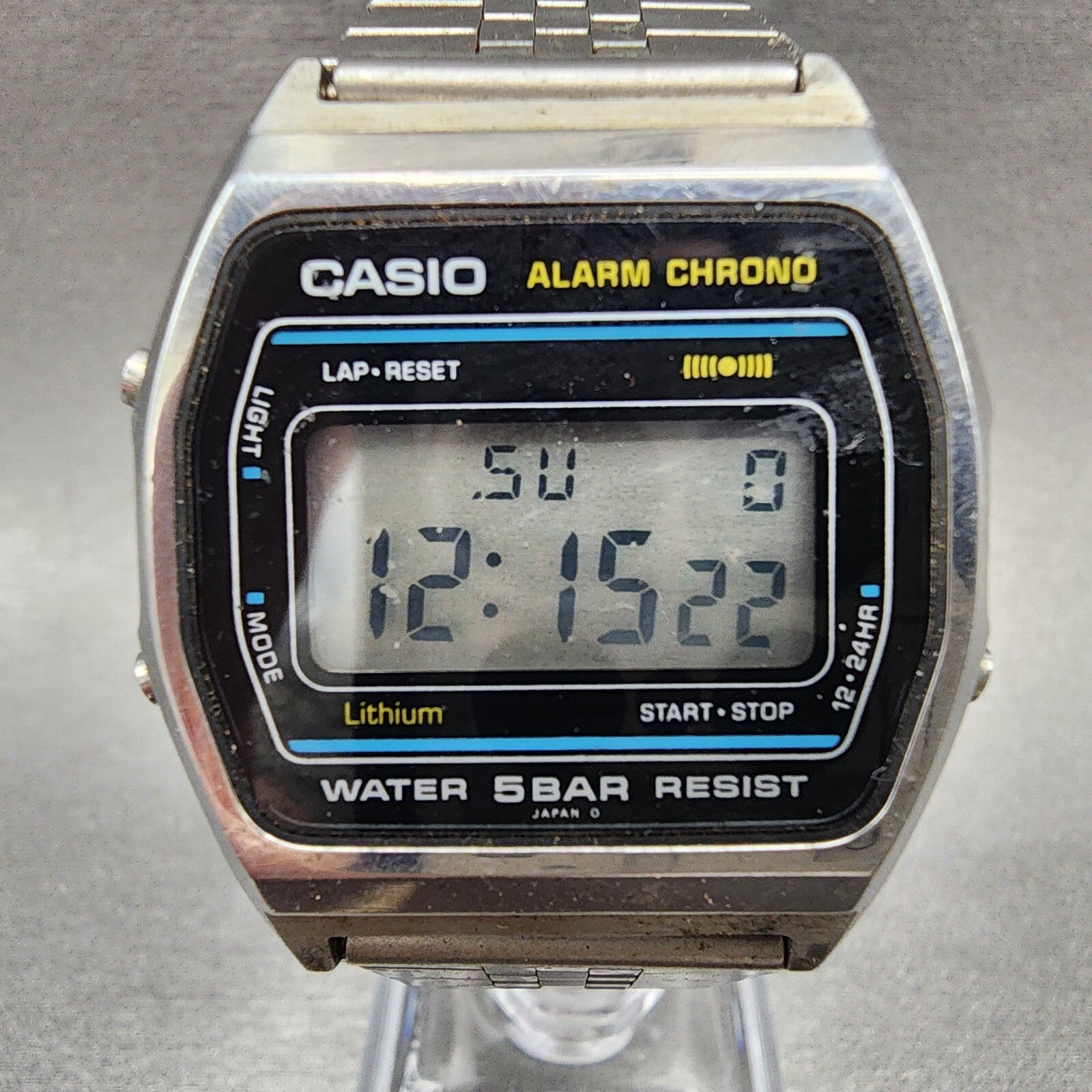 Casio W31 Watch Men 33mm LCD Silver Tone Alarm Chrono New Battery Vintage0