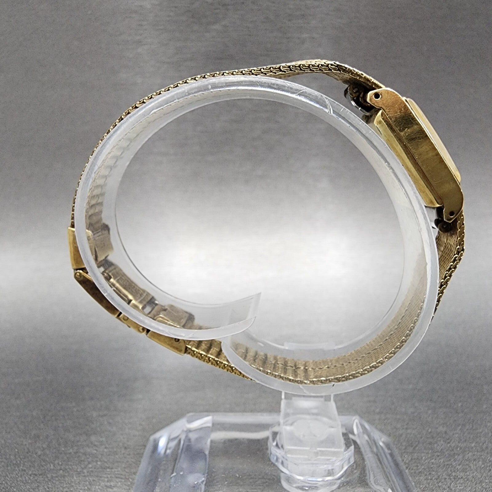 Seiko Tank Watch Women 15mm Champagne Dial Gold Tone Rectangle Manual Wind Runs8