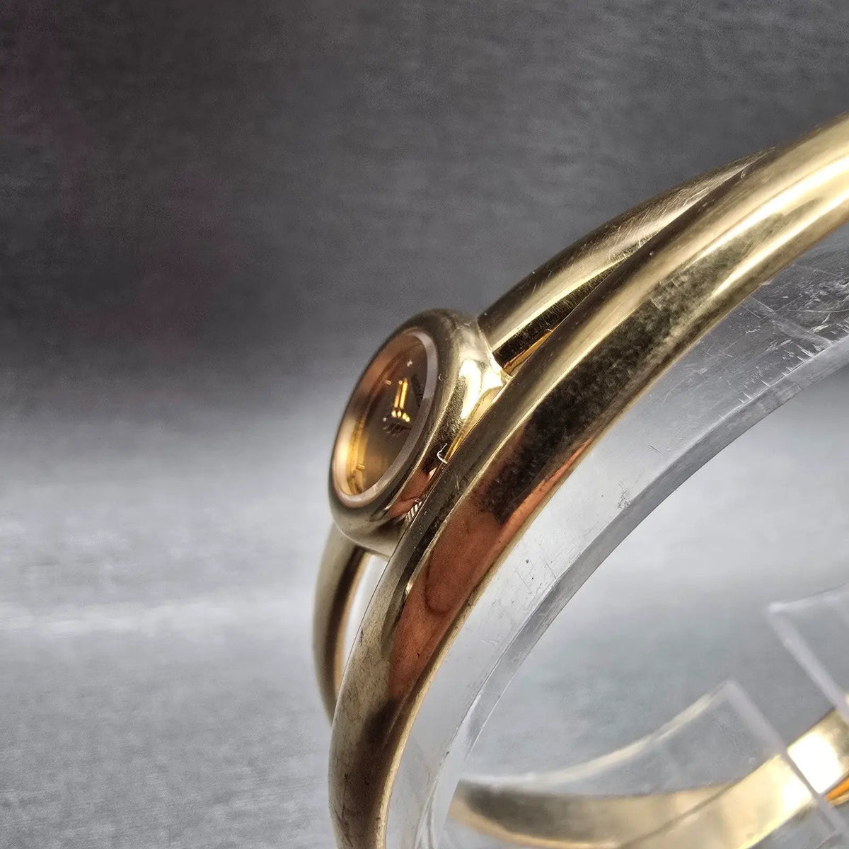 Seiko Watch Women 13mm Gold Dial Gold Tone Bangle 1E20-0660 New Battery2