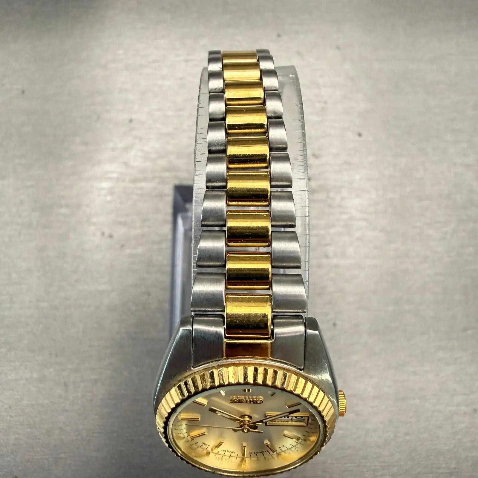 Seiko Watch Women 24mm Silver Dial Two Tone Daydate Round 7N83-0041 New Batt4