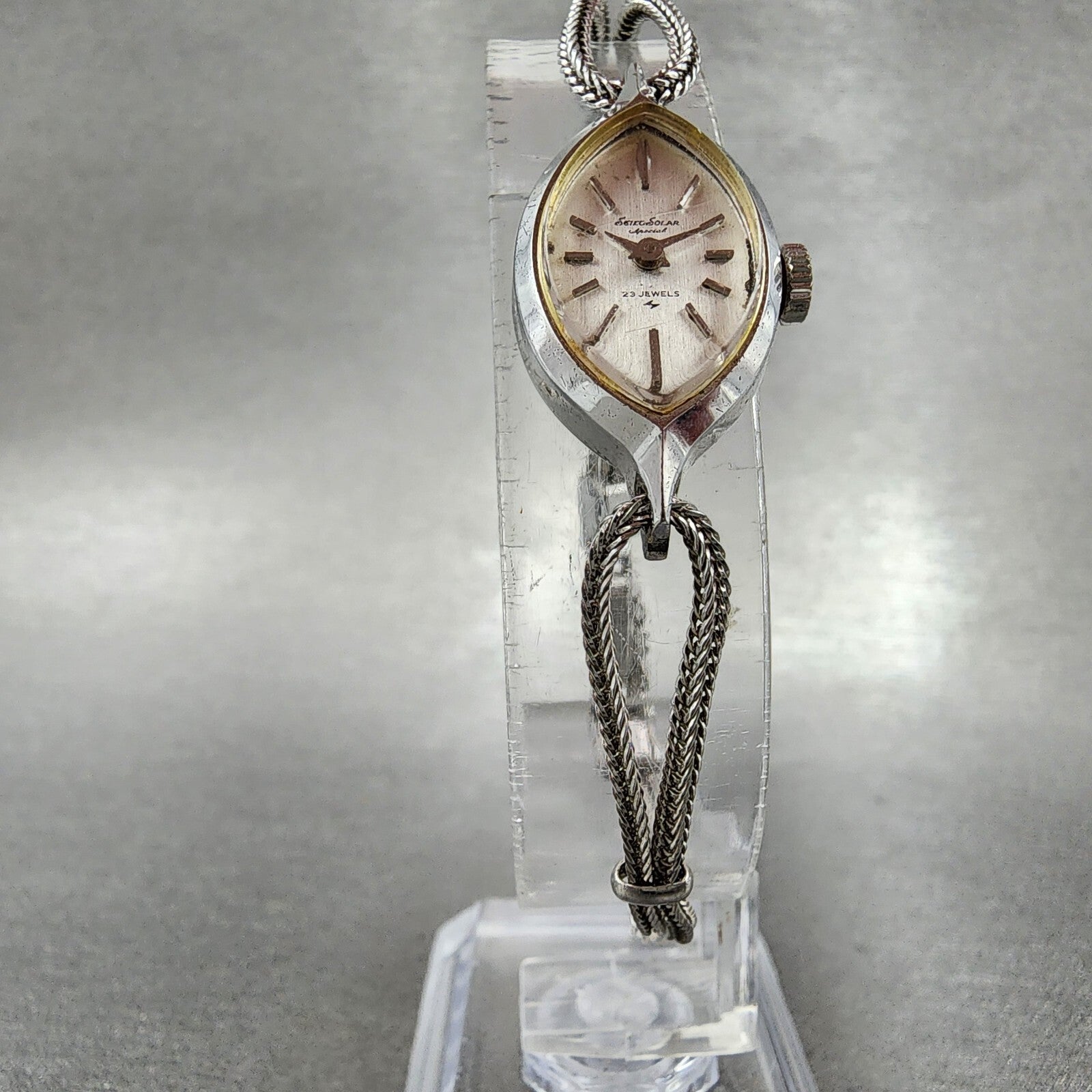 Seiko Solar Special Manual Watch Women 14mm Silver Dial Silver Tone Runs5