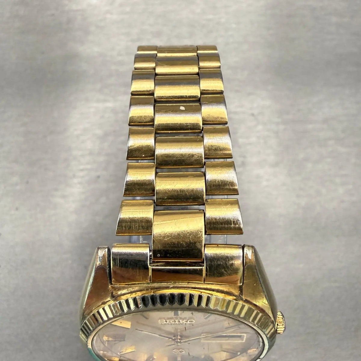 48304733