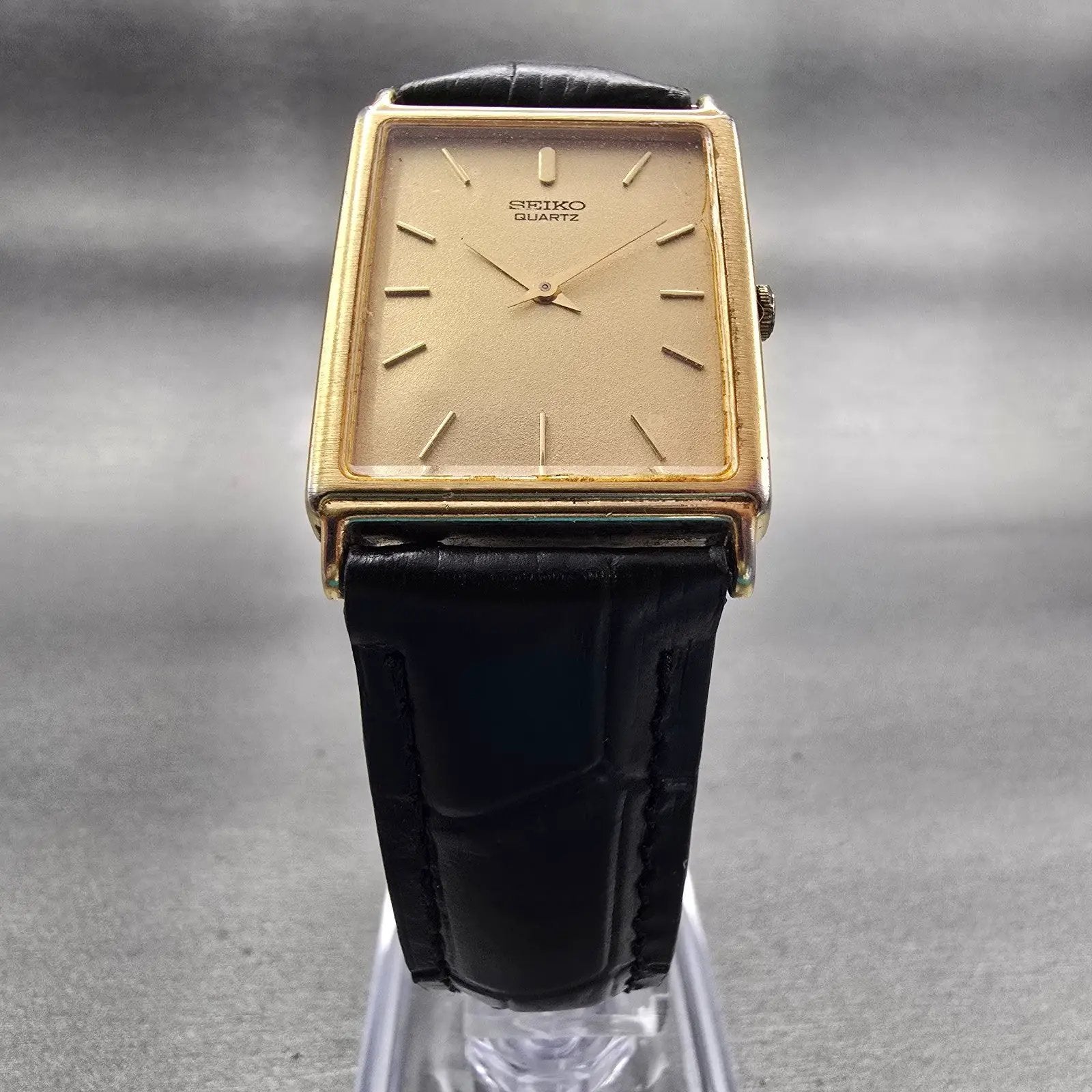 Seiko Watch Men 24mm Champagne Dial Gold Tone Rectangle 5Y30-5A09 New Battery5