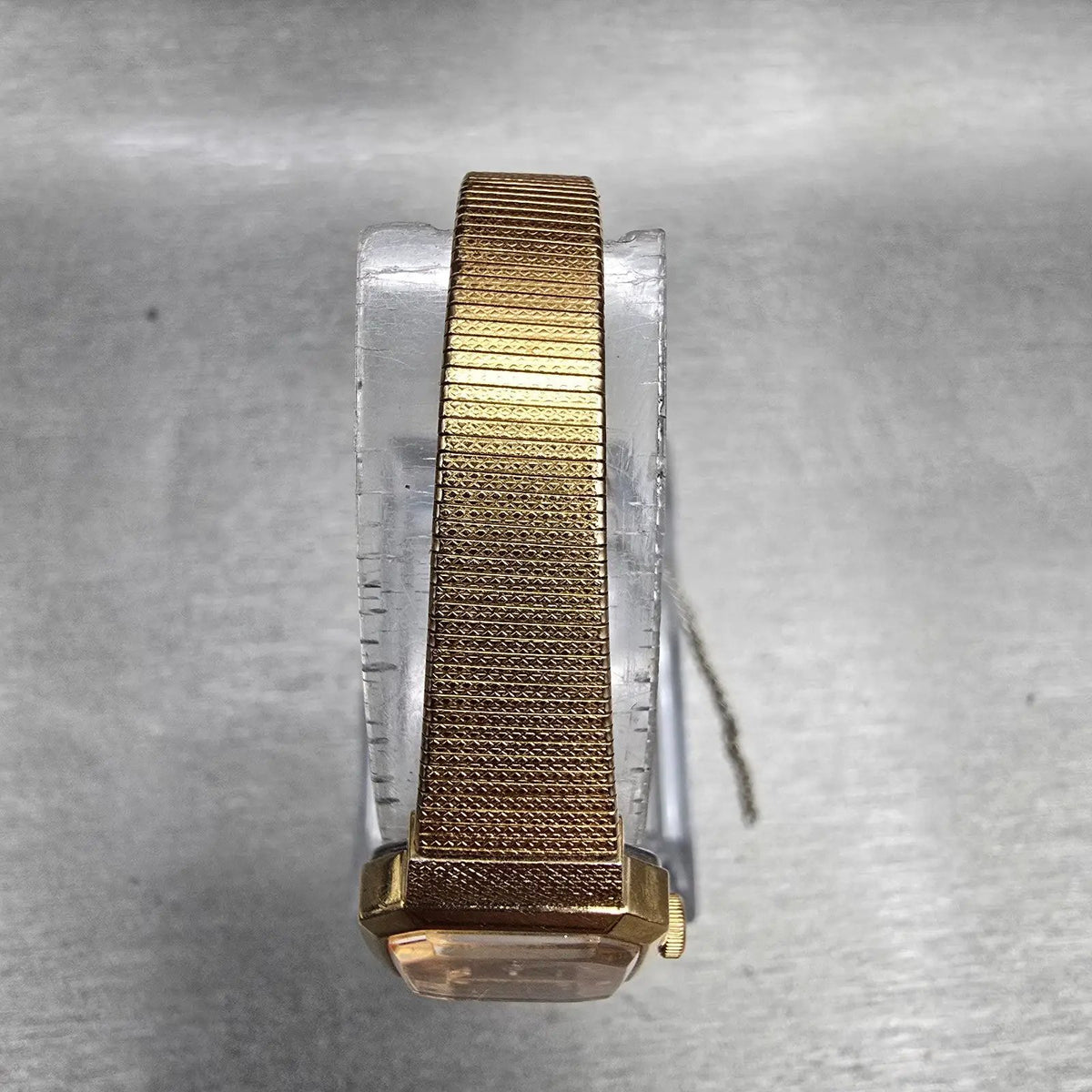 Seiko Watch Women 17mm Gold Dial Gold Tone Rectangle 4N00-5139 New Battery JP r24