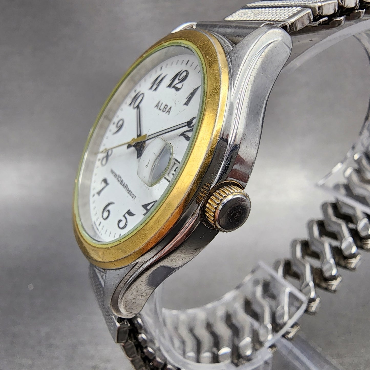 Seiko ALBA Watch Men 37mm White Dial Two Tone Date Round VX420AH0 New Battery2
