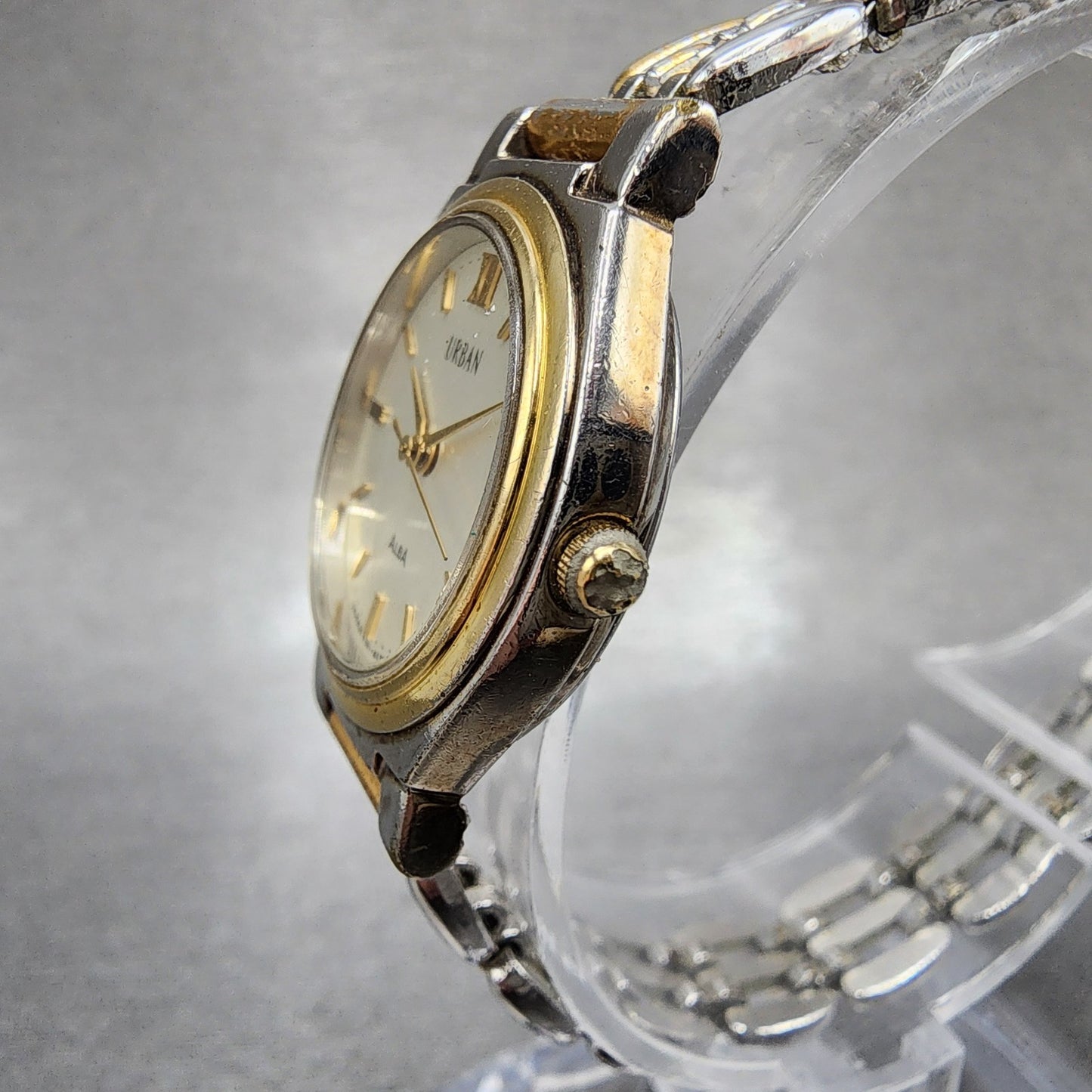 Seiko Alba Urban Watch Women 24mm Silver Dial Two Tone V7016460 New Battery3