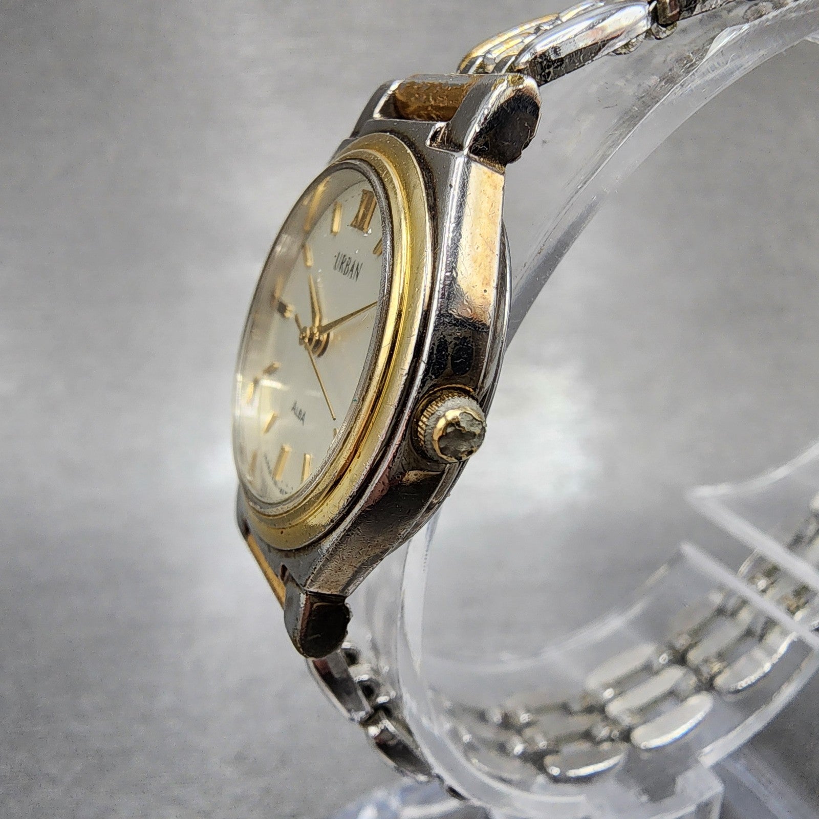 Seiko Alba Urban Watch Women 24mm Silver Dial Two Tone V7016460 New Battery3
