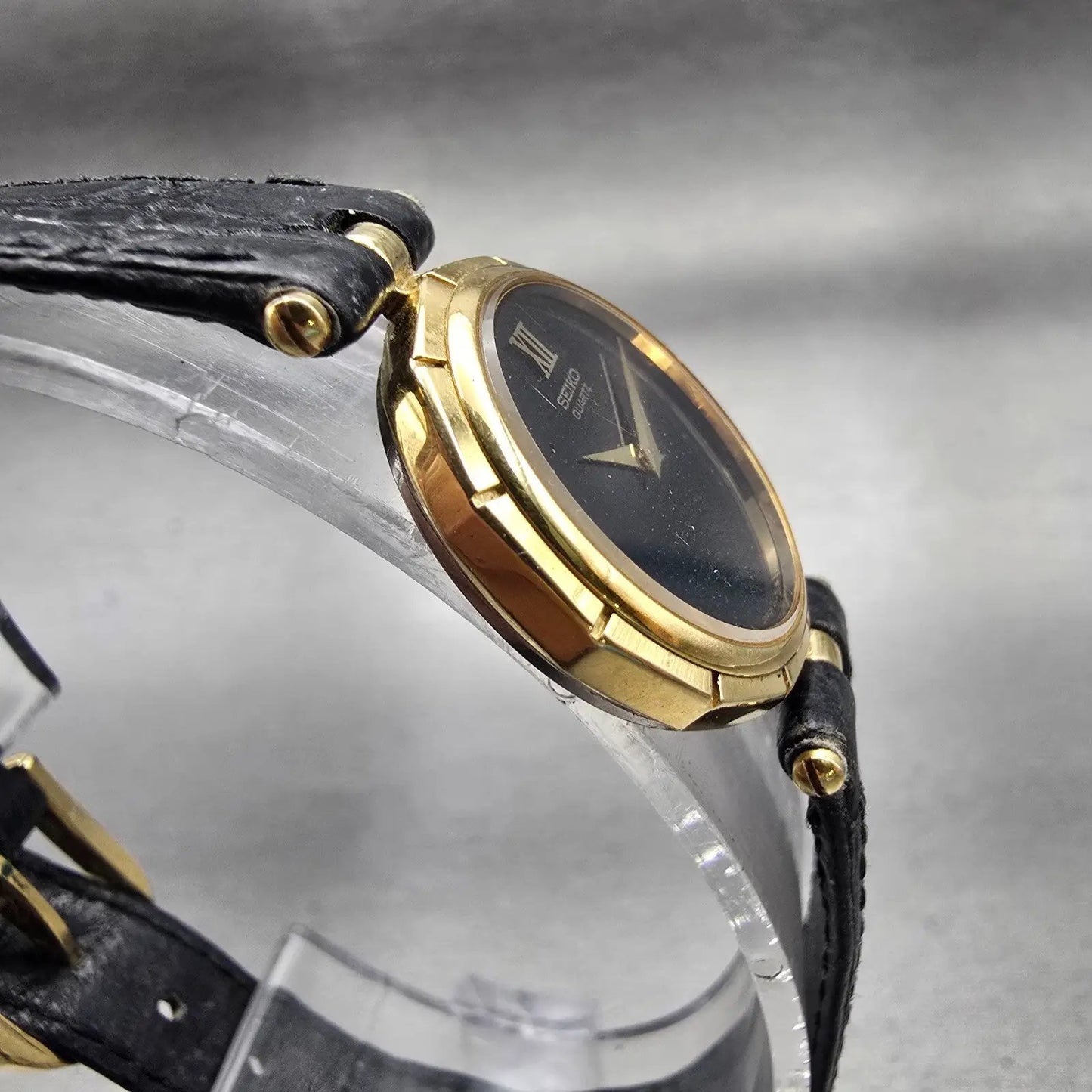 Seiko Watch Women 22mm Black Dial Gold Tone Round 2C20-0050 New Battery Vintage3
