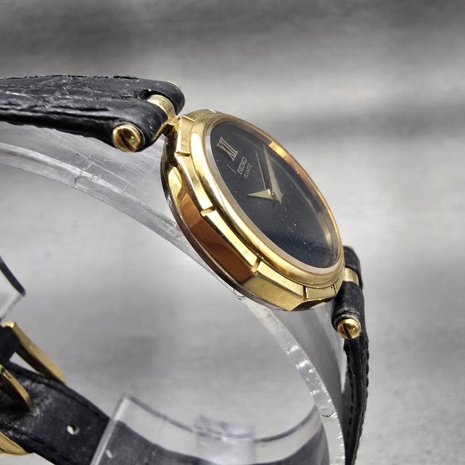 Seiko Watch Women 22mm Black Dial Gold Tone Round 2C20-0050 New Battery Vintage3