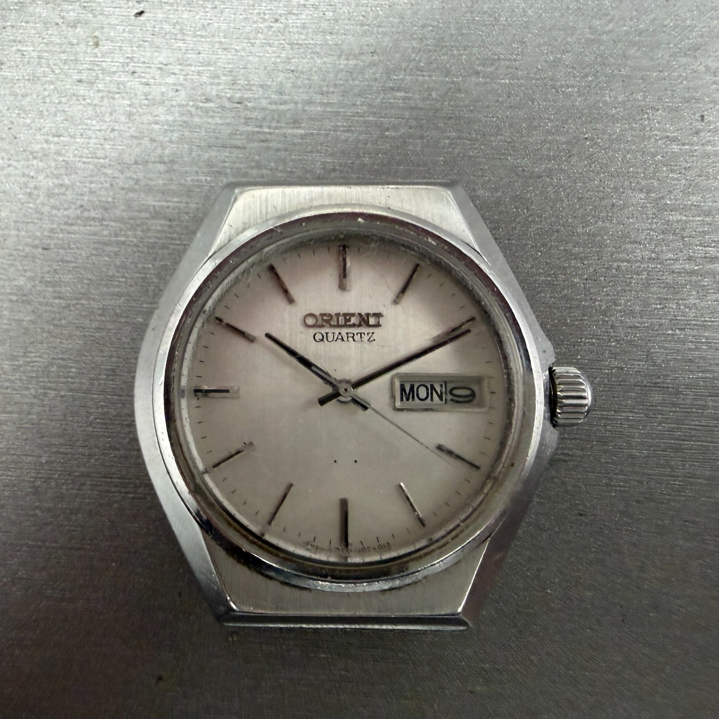 Orient Watch Men 37mm Silver Dial Silver Tone Daydate Round I029110-70 New Batt0