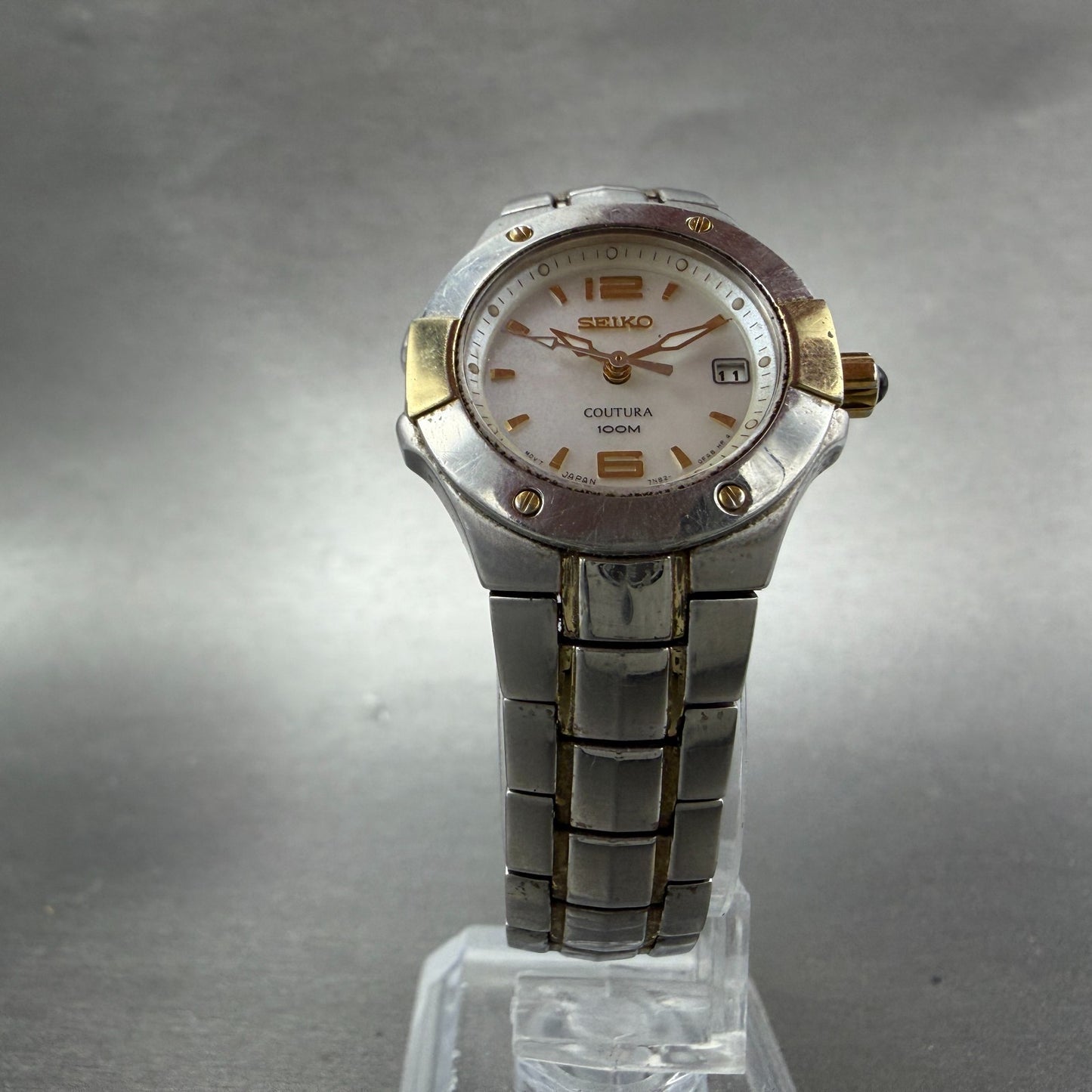 Seiko Coutura Watch Women 26mm MOP Dial Two Tone Date 7N82-0CA0 New Battery5