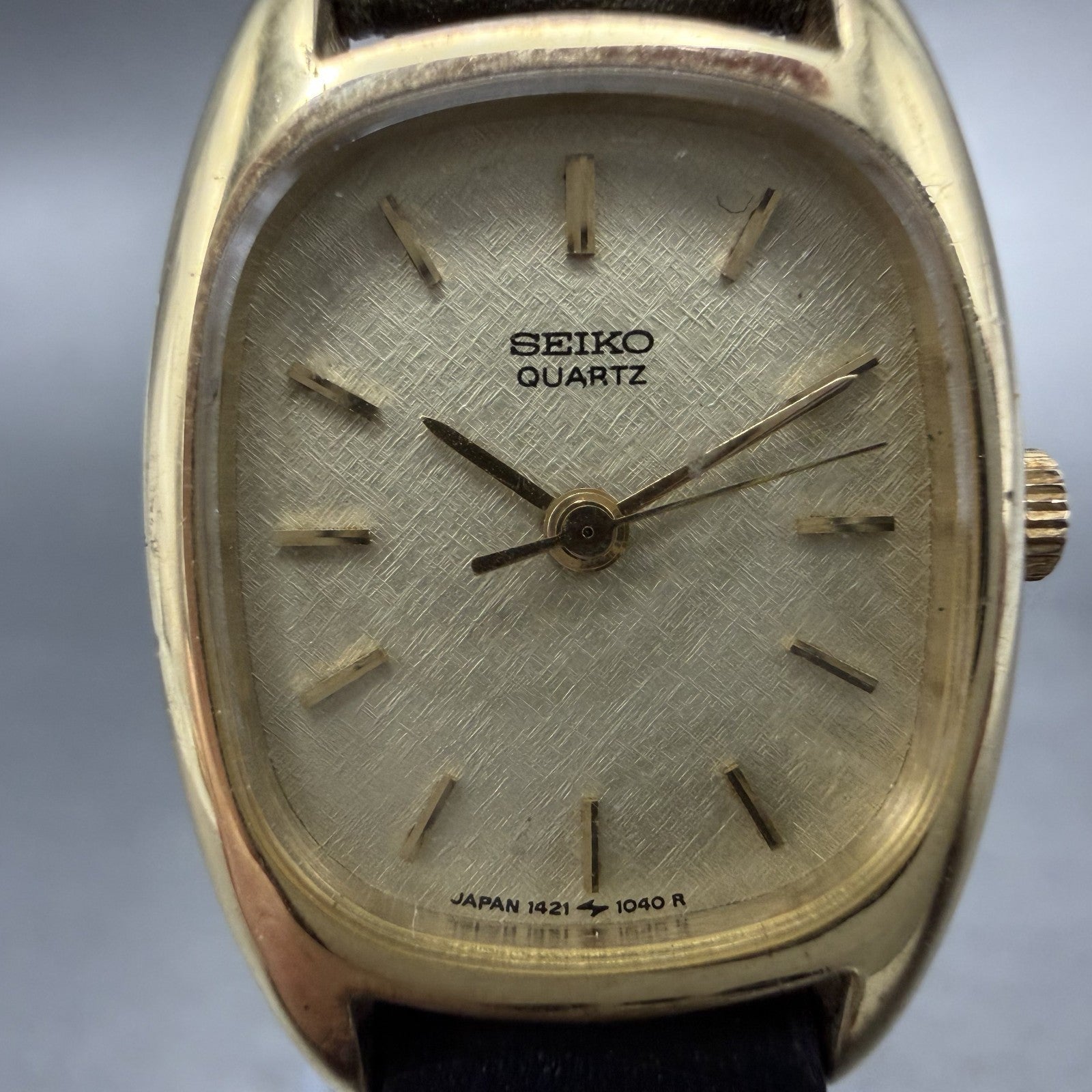 Seiko Watch Women 19mm Champagne Dial Gold Tone Rectangle 1421-5620 New Battery1